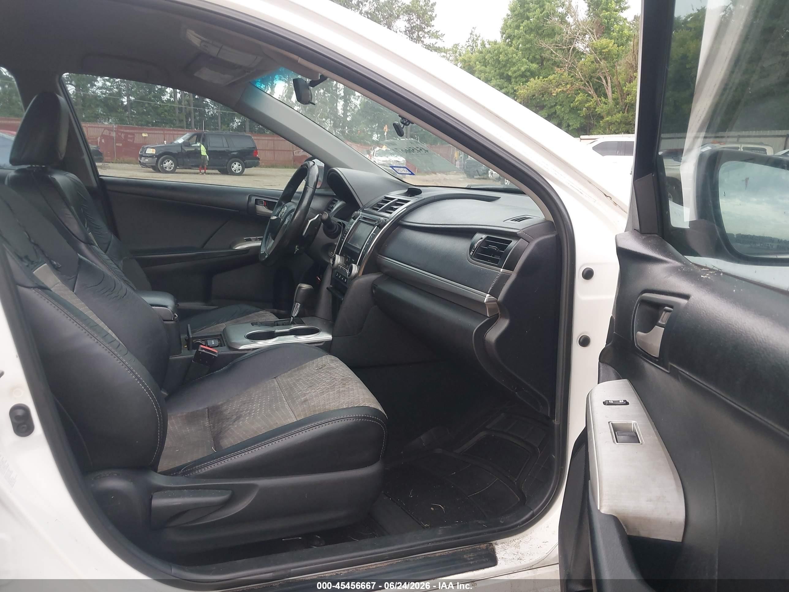 2013 Toyota Camry Se White vin: 4T1BF1FK7DU284341