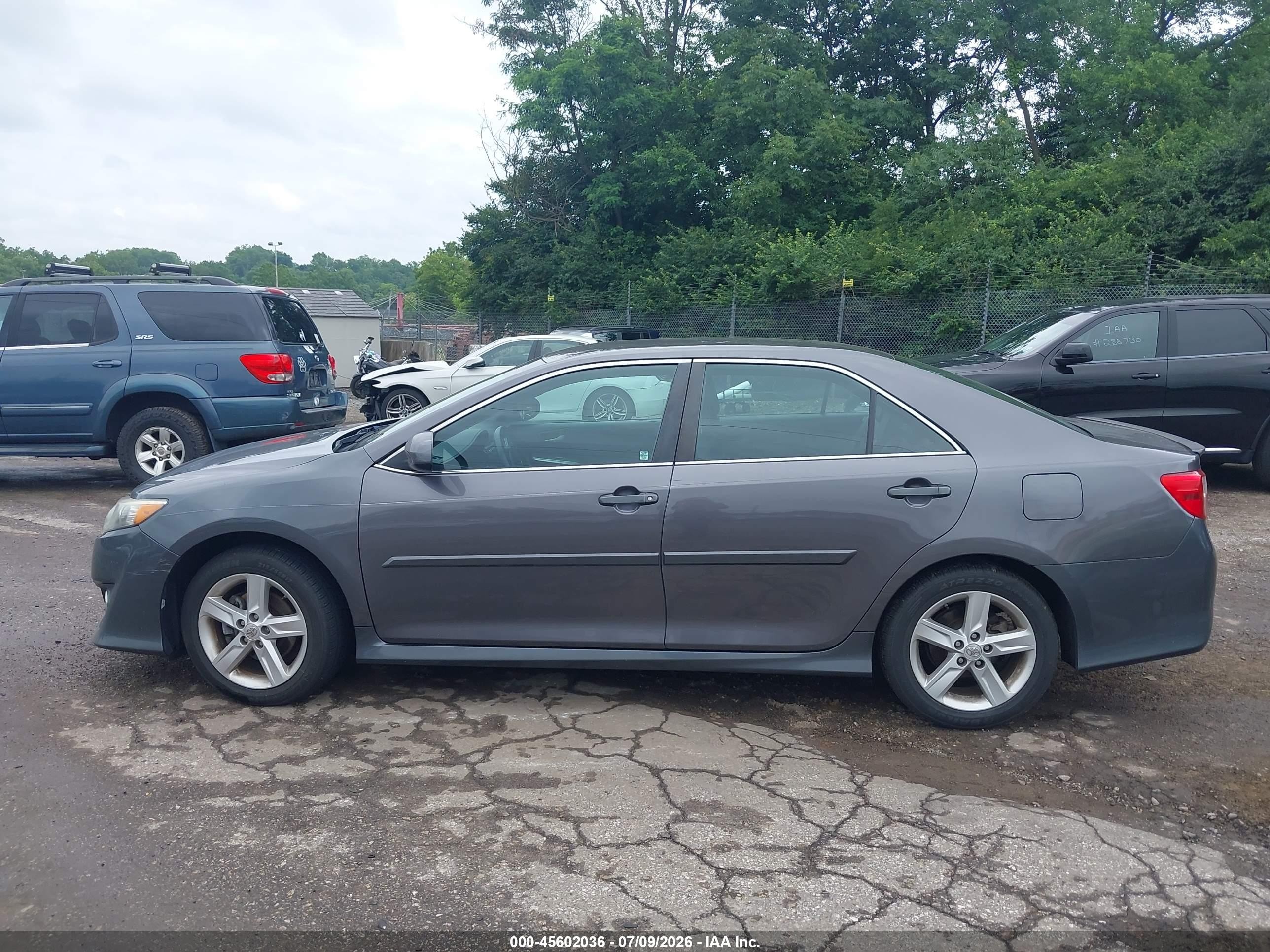 2013 Toyota Camry Se Gray vin: 4T1BF1FK7DU286252