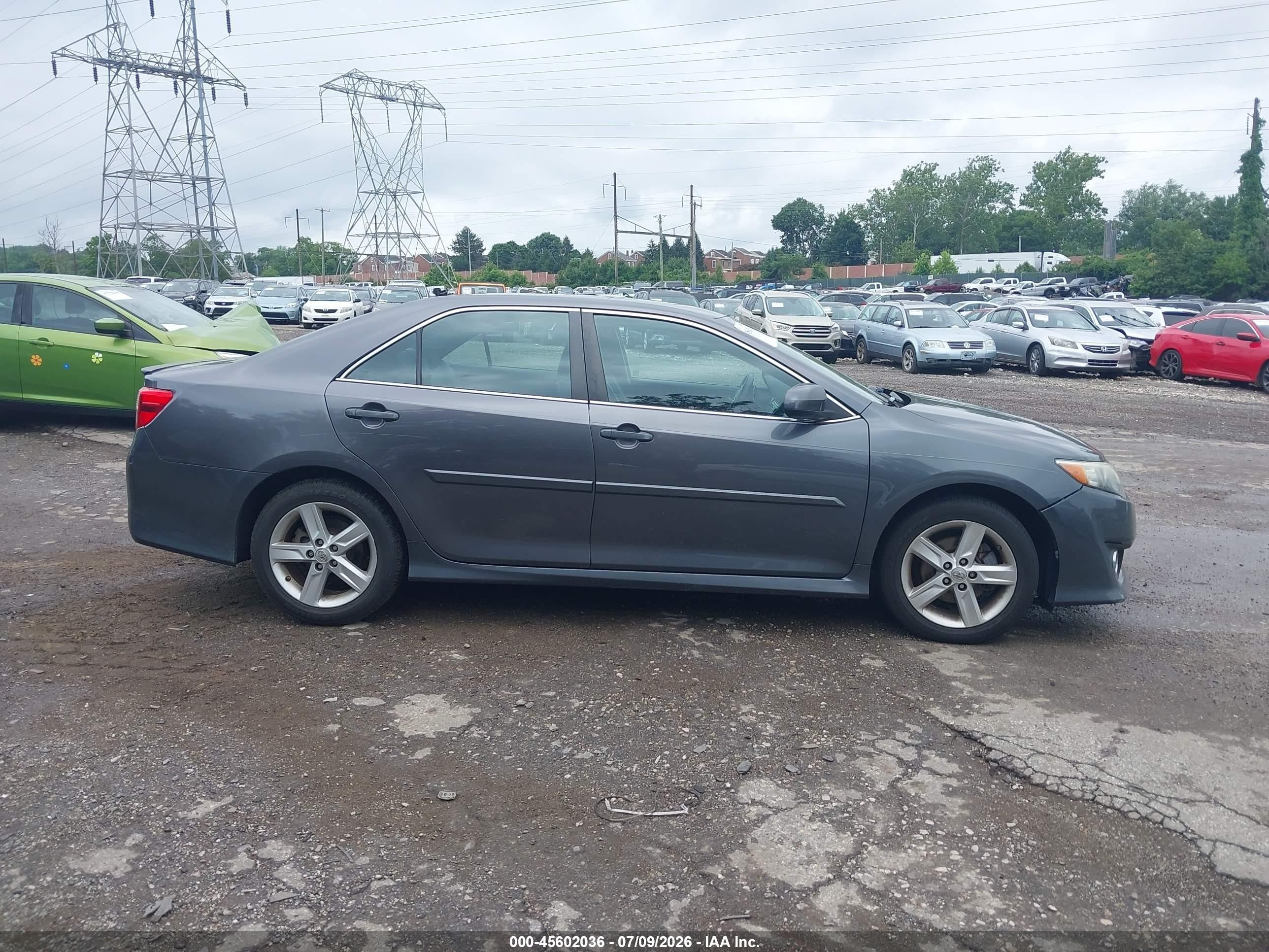 2013 Toyota Camry Se Gray vin: 4T1BF1FK7DU286252