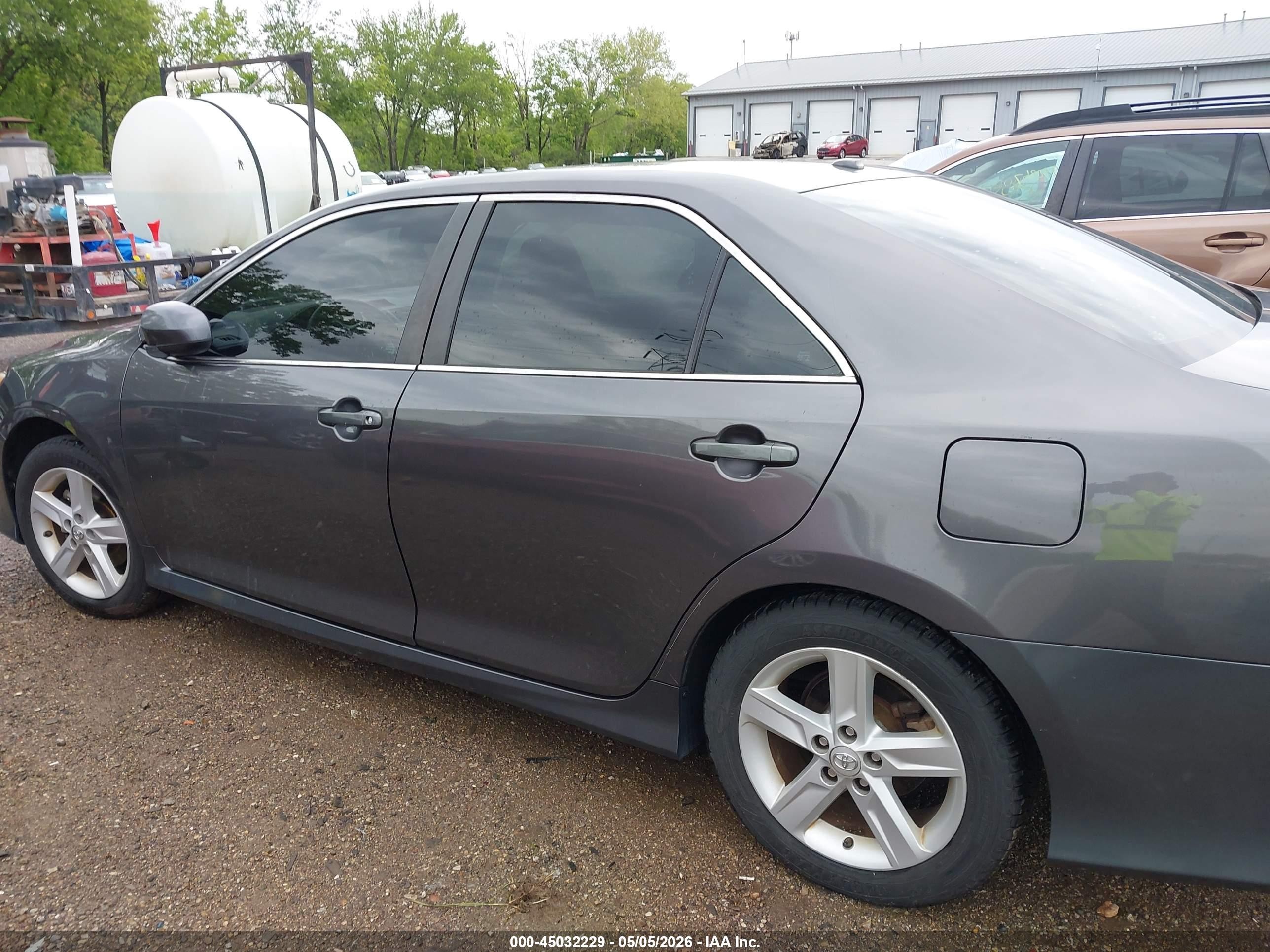 2013 Toyota Camry Se Gray vin: 4T1BF1FK7DU287434