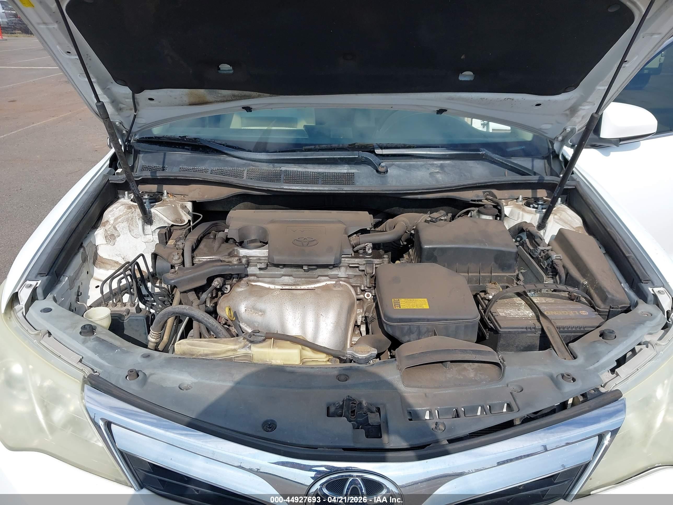 2013 Toyota Camry Le White vin: 4T1BF1FK7DU639296