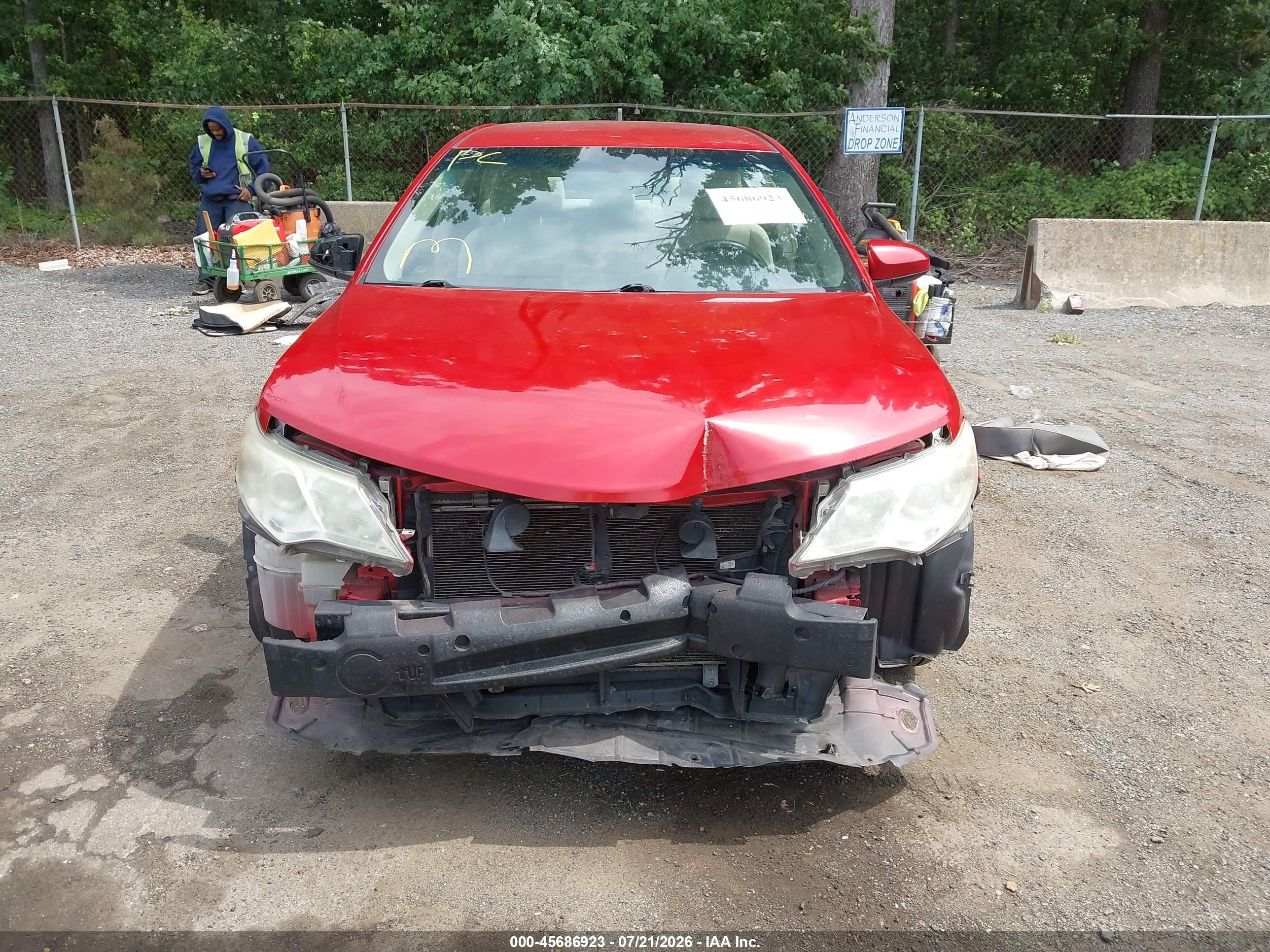 2013 Toyota Camry Le Red vin: 4T1BF1FK7DU669821