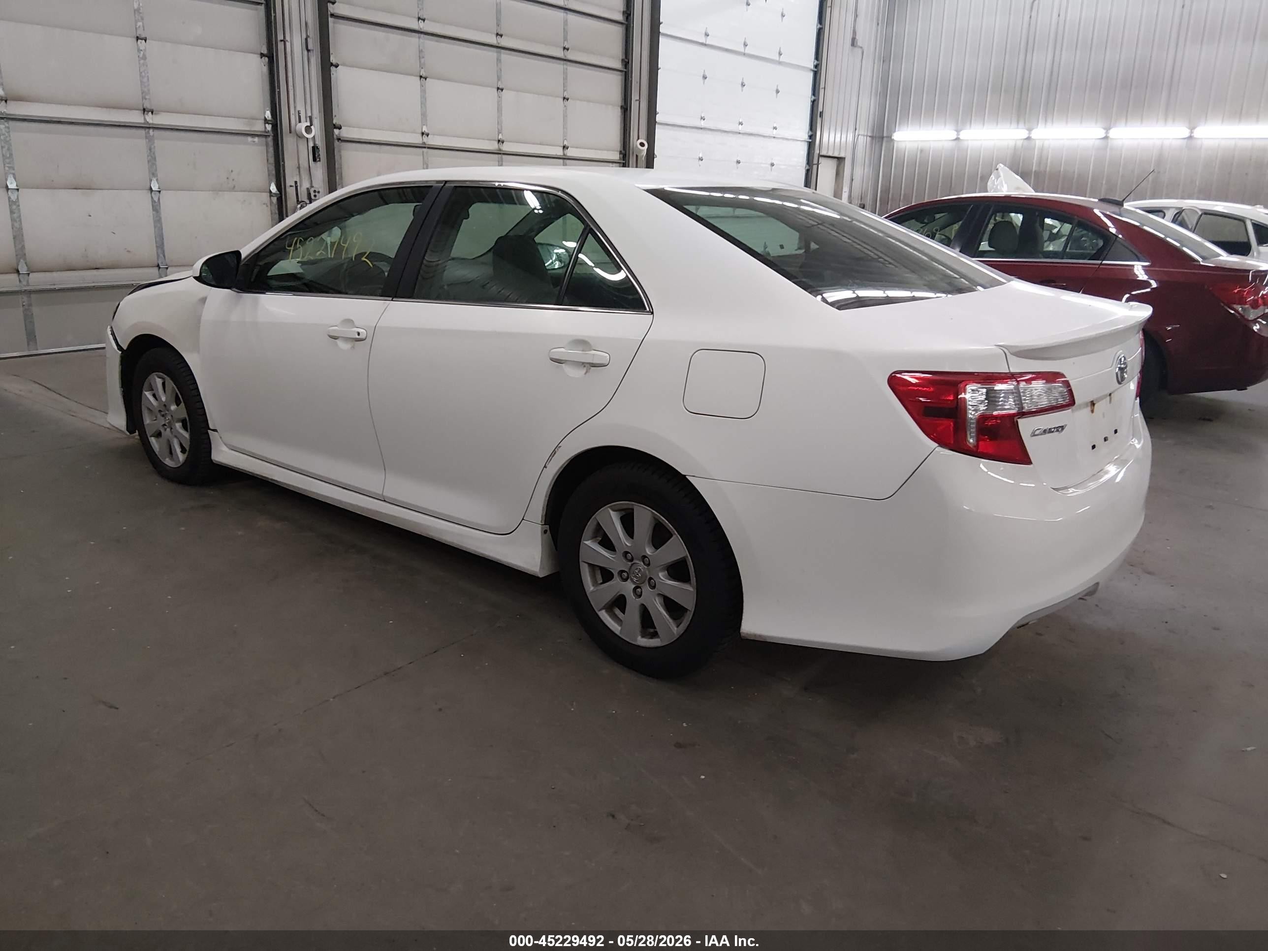 2013 Toyota Camry Se White vin: 4T1BF1FK7DU699272
