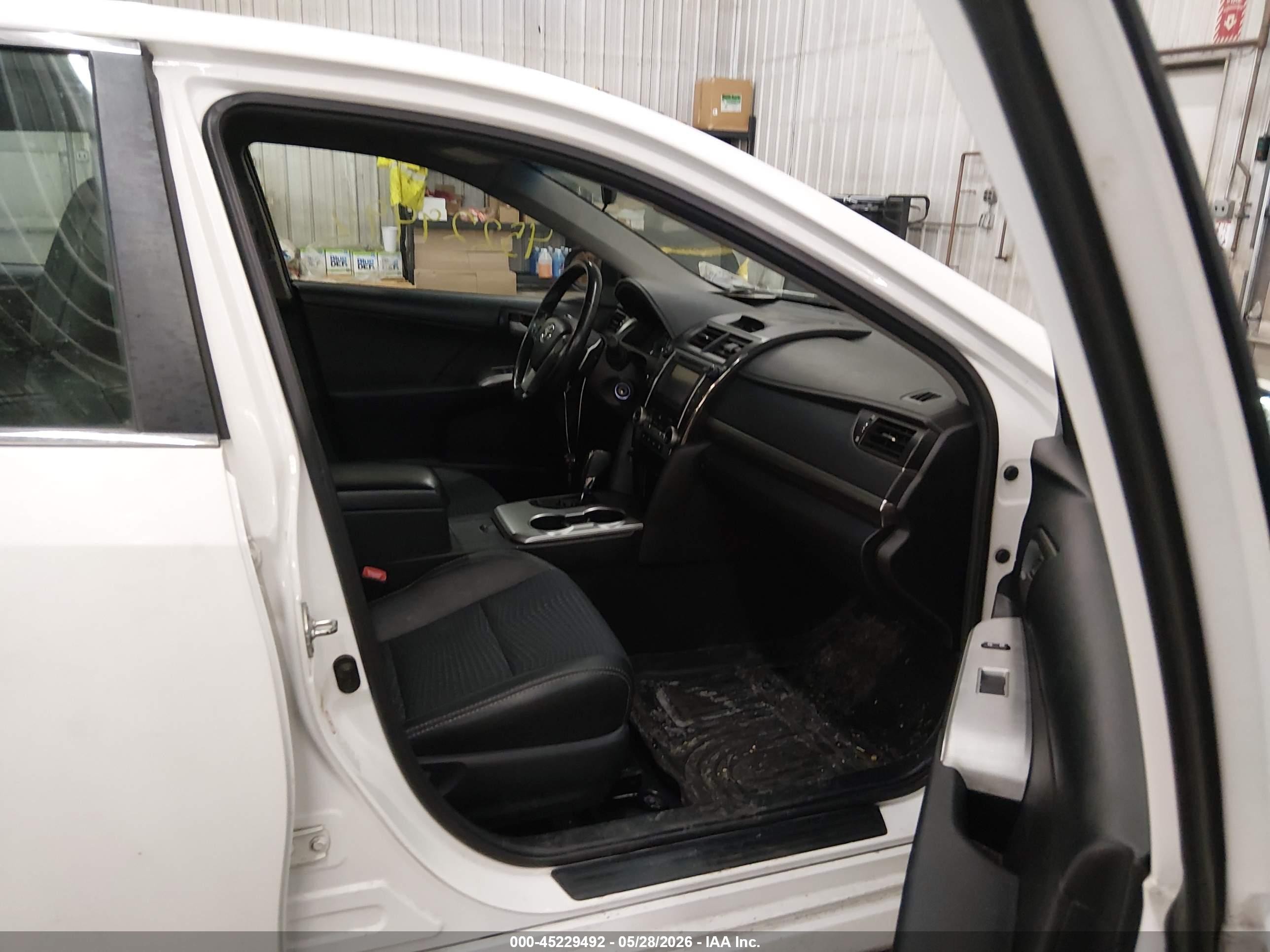 2013 Toyota Camry Se White vin: 4T1BF1FK7DU699272