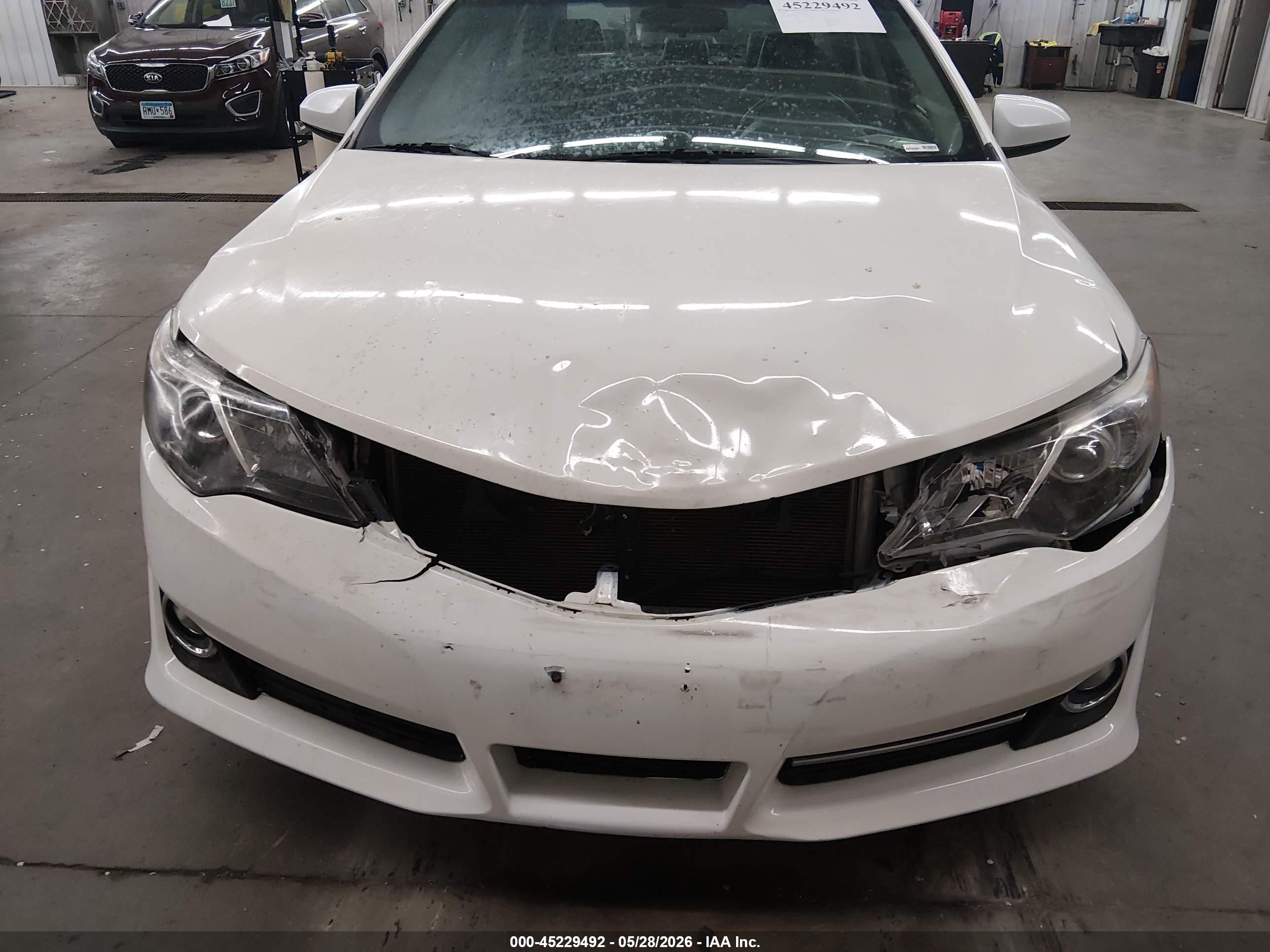 2013 Toyota Camry Se White vin: 4T1BF1FK7DU699272