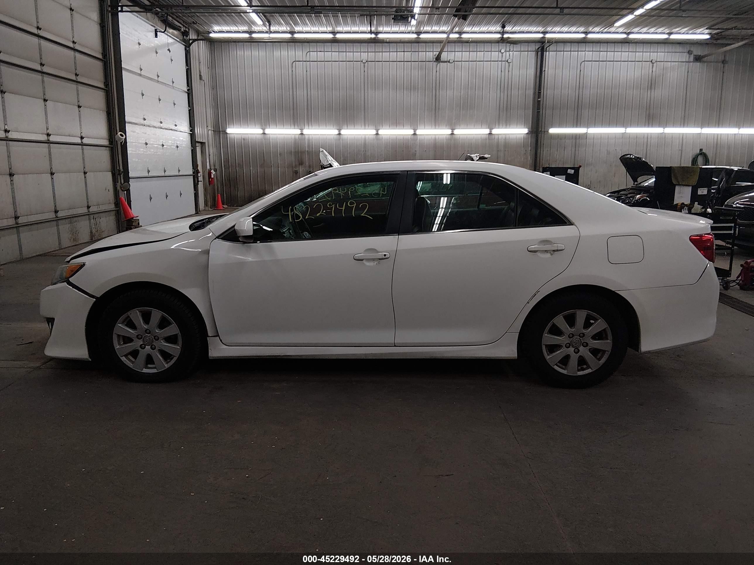2013 Toyota Camry Se White vin: 4T1BF1FK7DU699272