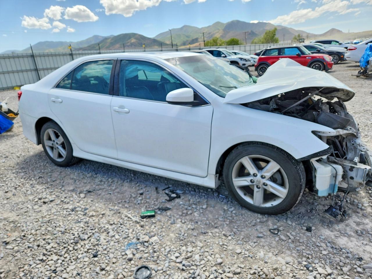 2013 Toyota Camry Se White vin: 4T1BF1FK7DU709024