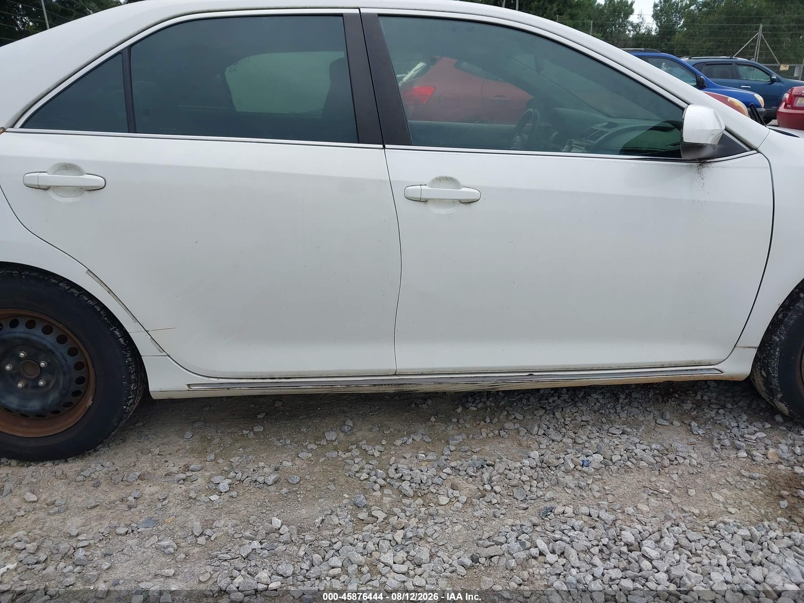 2013 Toyota Camry Le White vin: 4T1BF1FK7DU713624