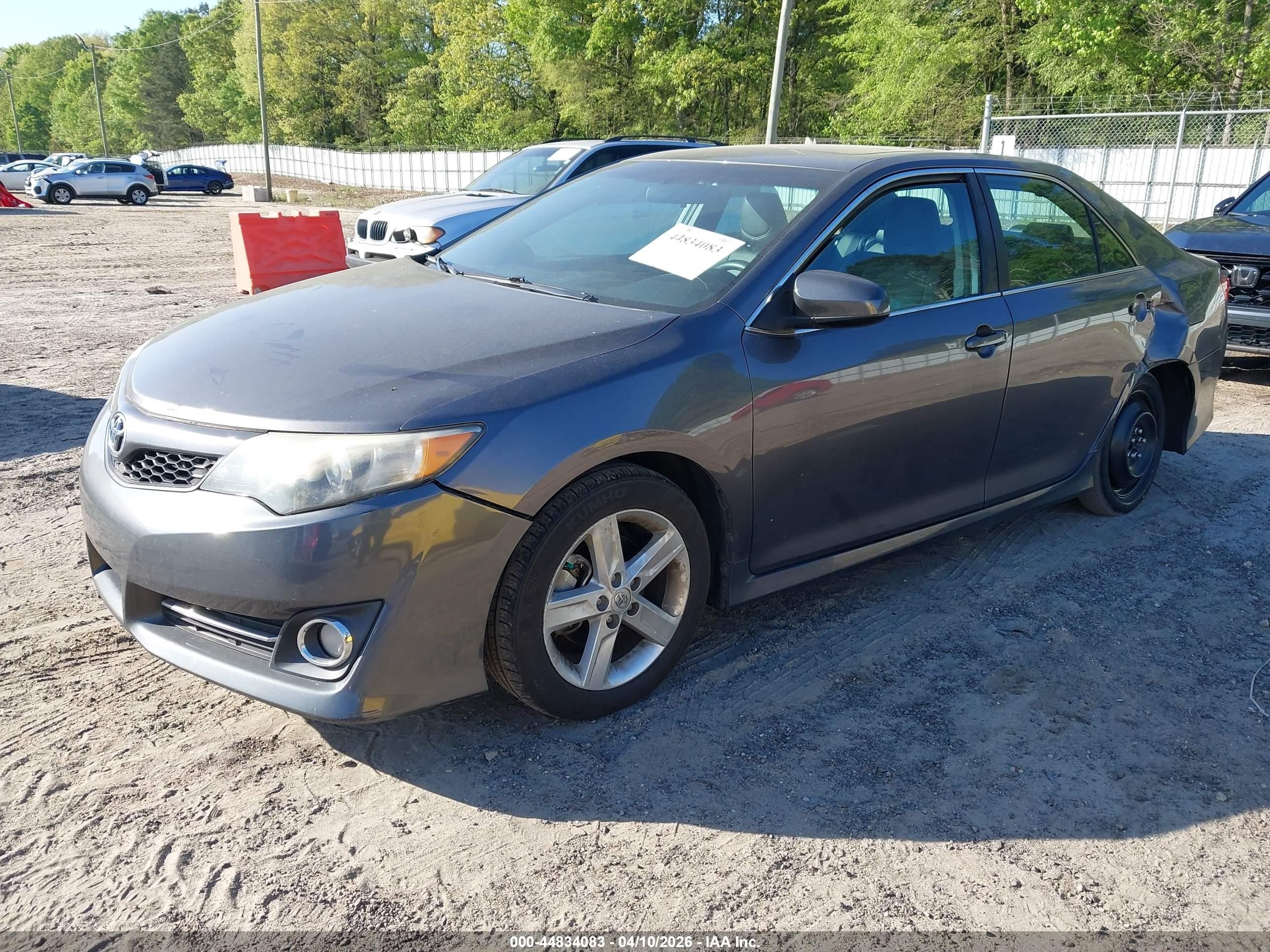 2013 Toyota Camry Se Серый vin: 4T1BF1FK7DU715342