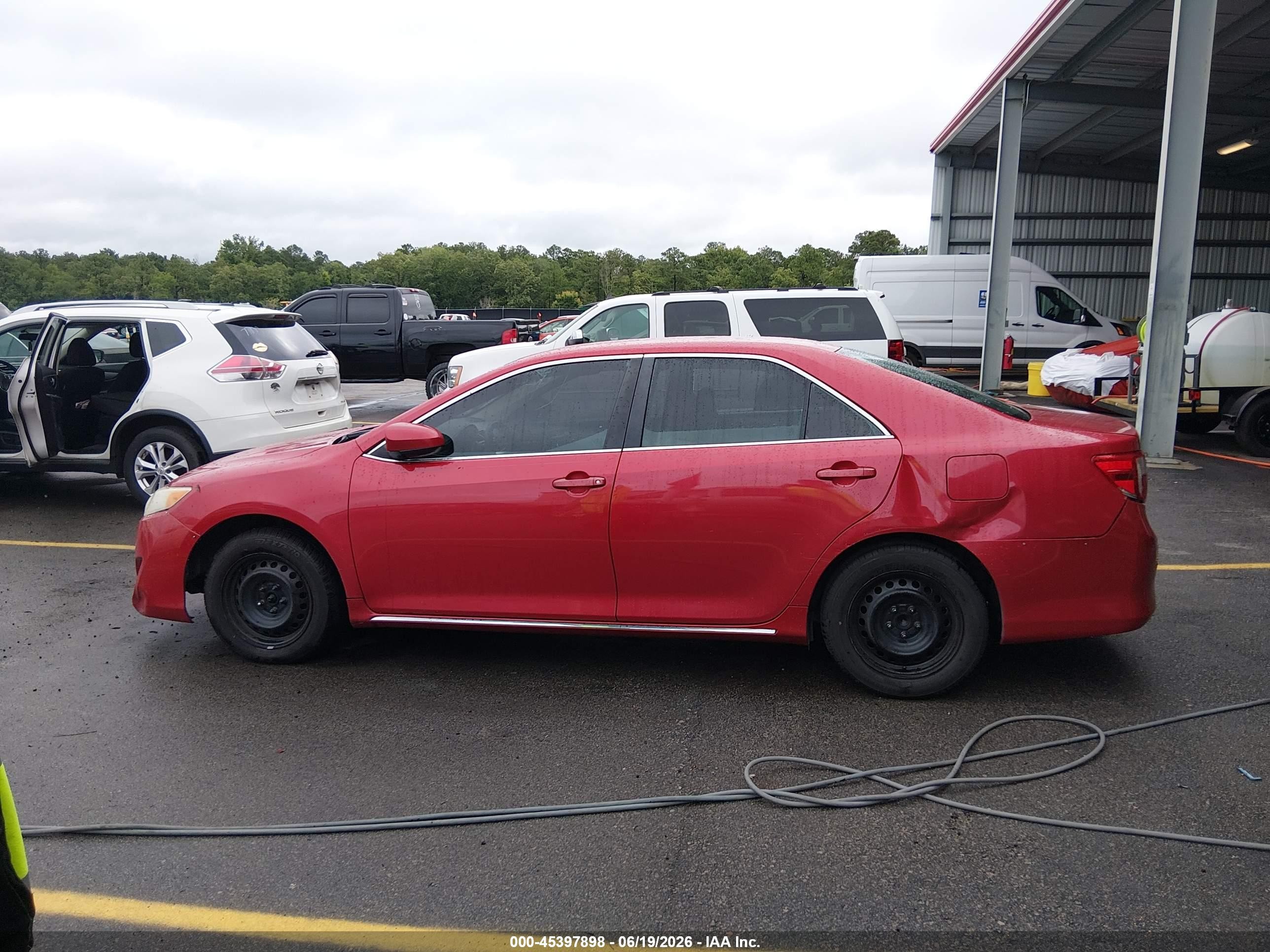 2013 Toyota Camry Le Red vin: 4T1BF1FK7DU723909
