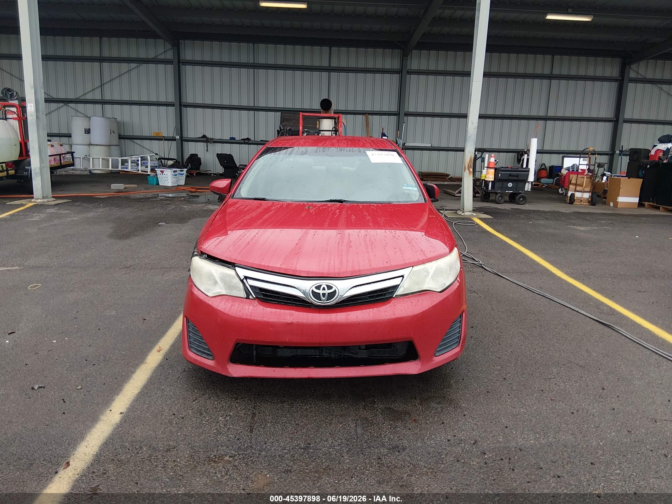 2013 Toyota Camry Le Red vin: 4T1BF1FK7DU723909