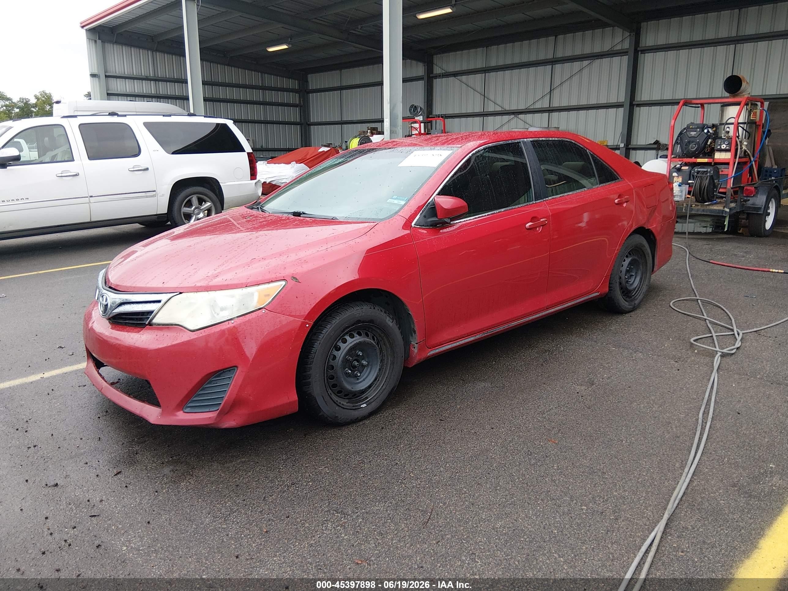 2013 Toyota Camry Le Red vin: 4T1BF1FK7DU723909