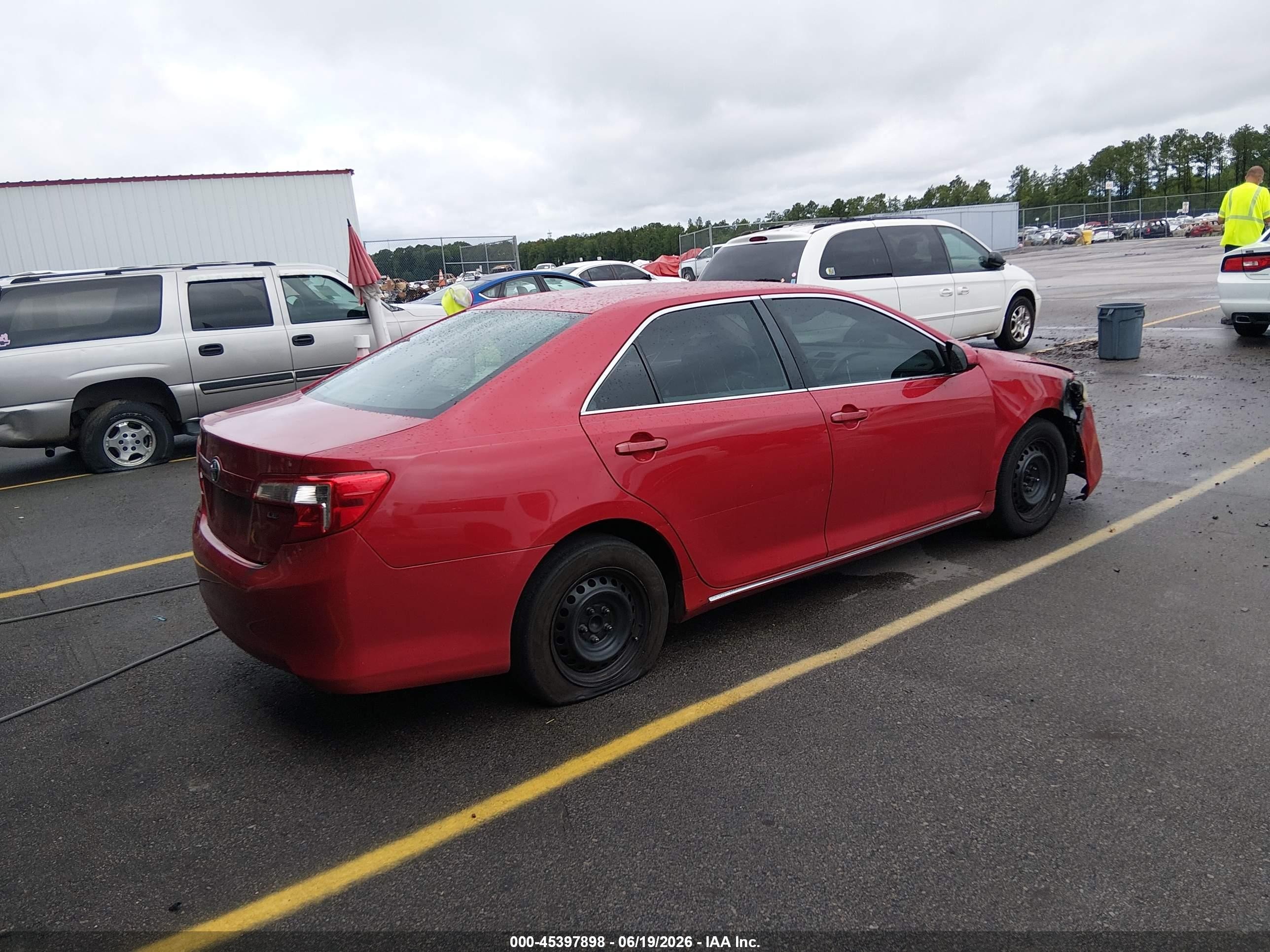 2013 Toyota Camry Le Red vin: 4T1BF1FK7DU723909