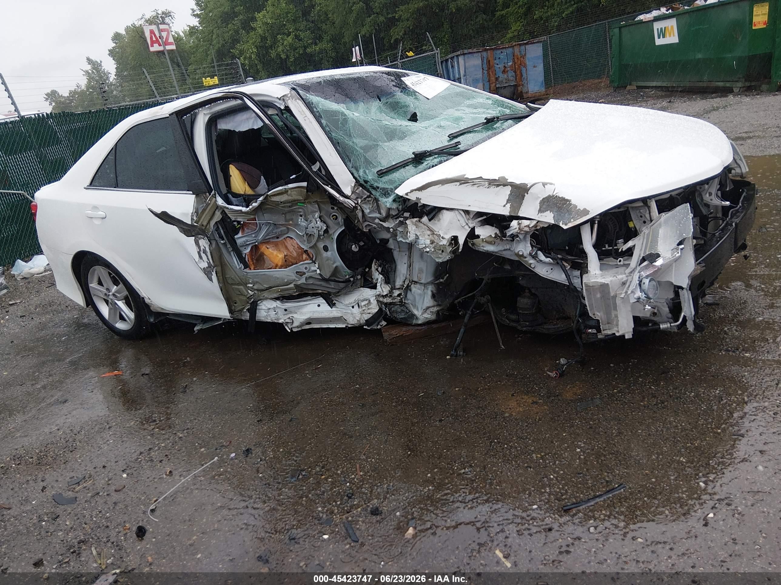2014 Toyota Camry Se White vin: 4T1BF1FK7EU319610