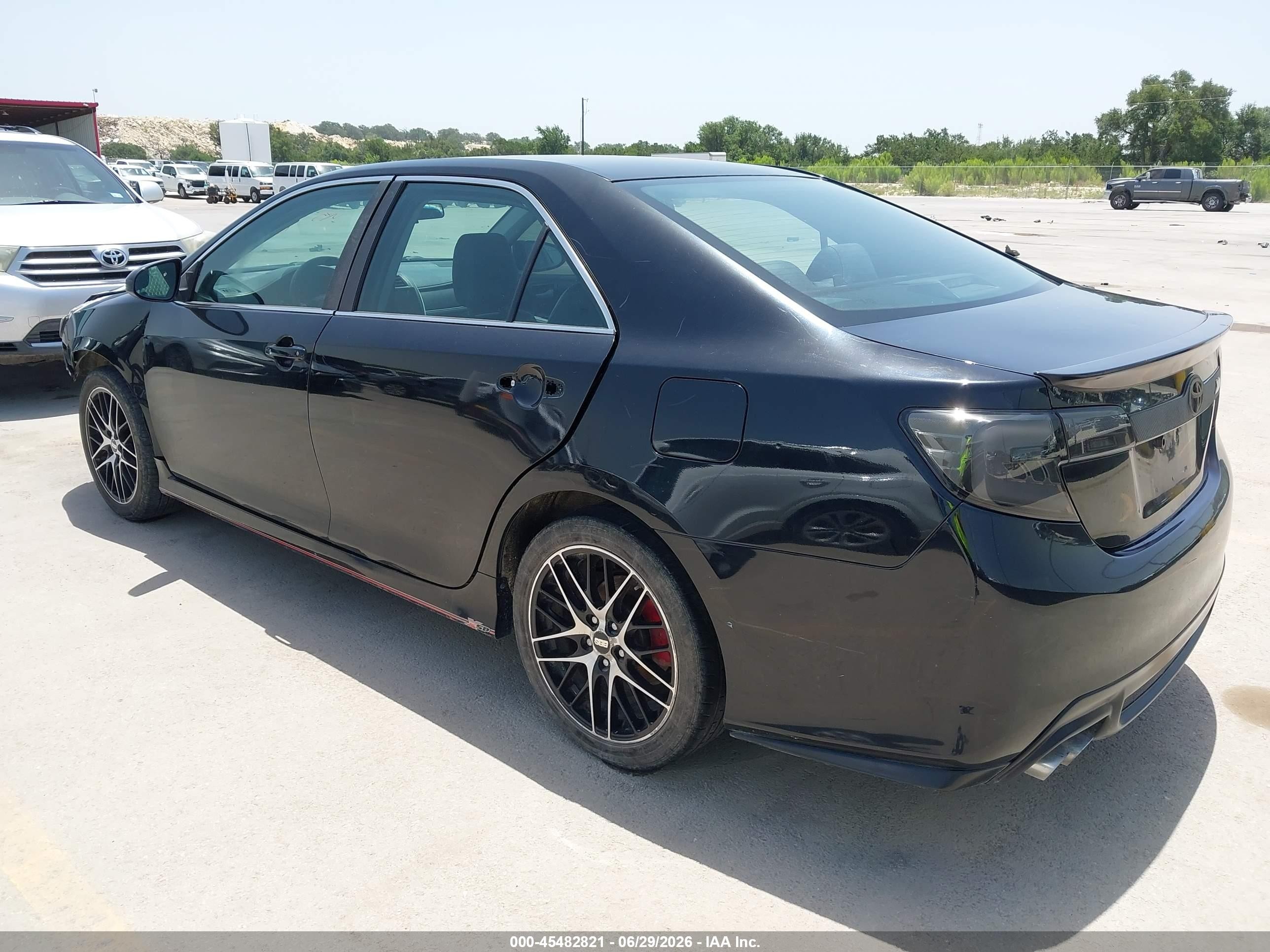 2014 Toyota Camry Se Черный vin: 4T1BF1FK7EU322846