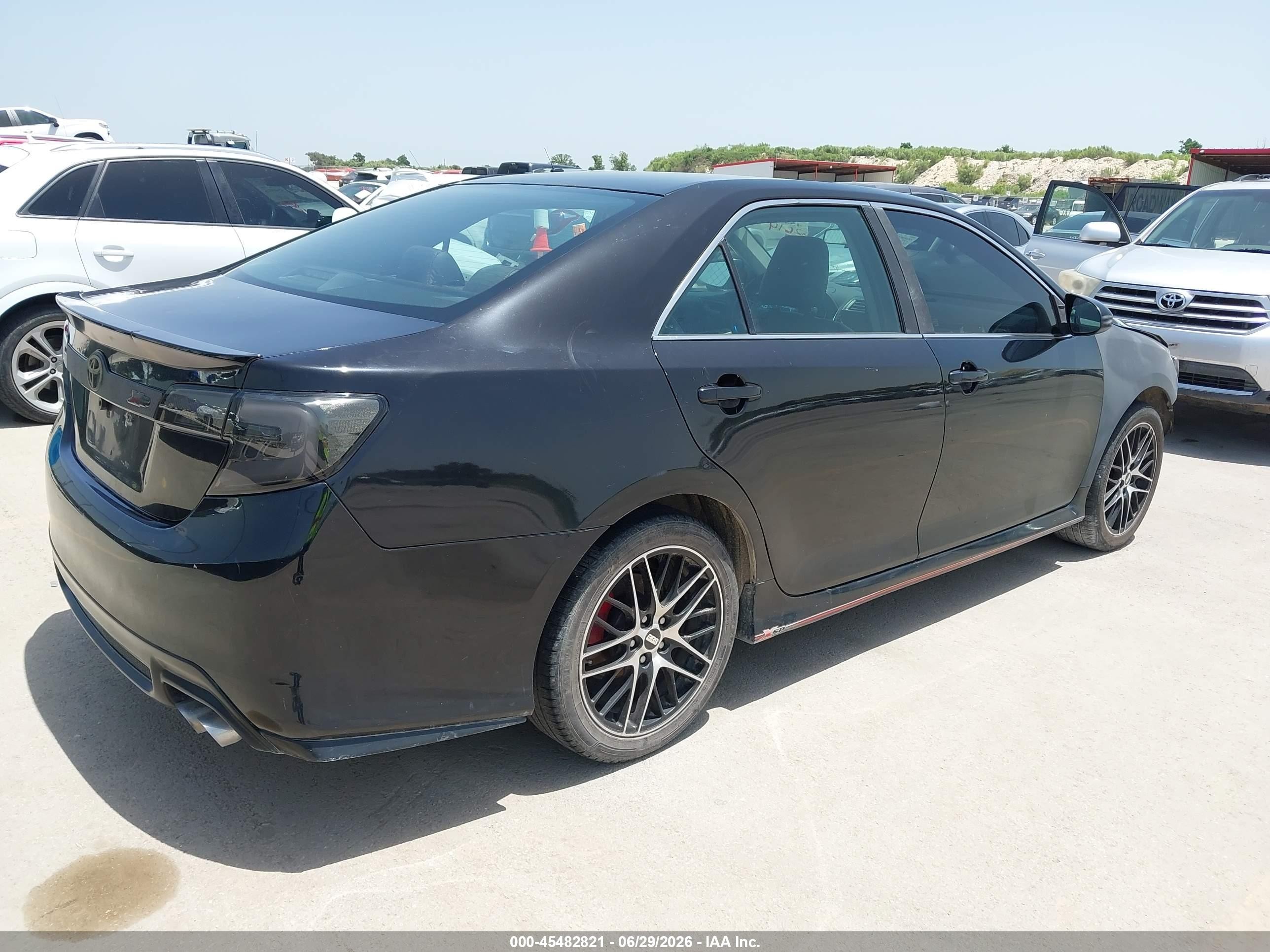 2014 Toyota Camry Se Черный vin: 4T1BF1FK7EU322846