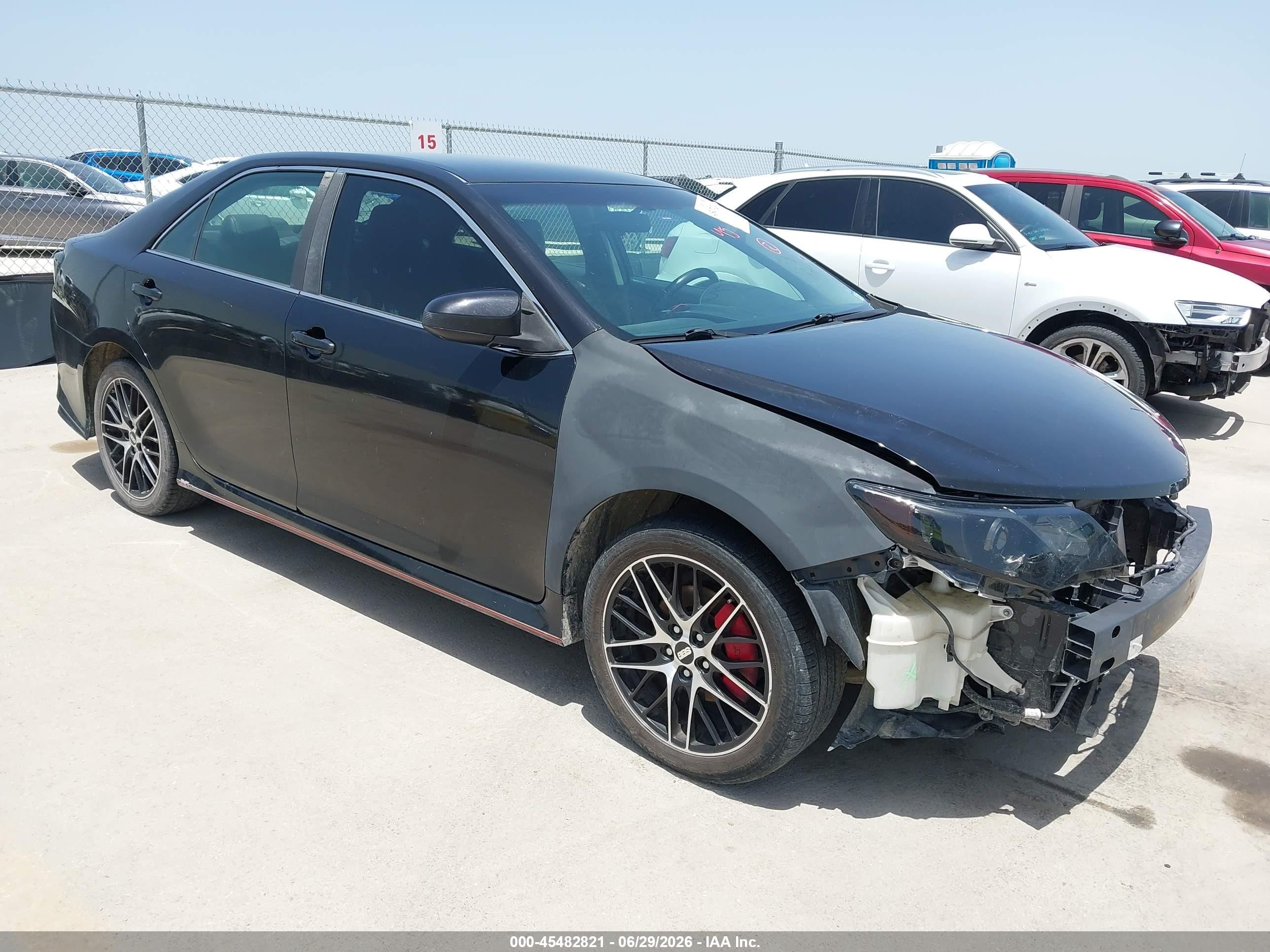 2014 Toyota Camry Se Черный vin: 4T1BF1FK7EU322846