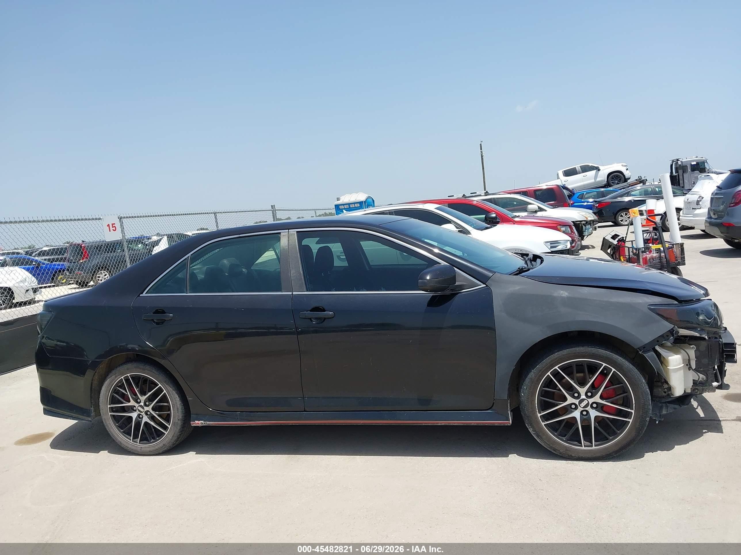 2014 Toyota Camry Se Черный vin: 4T1BF1FK7EU322846