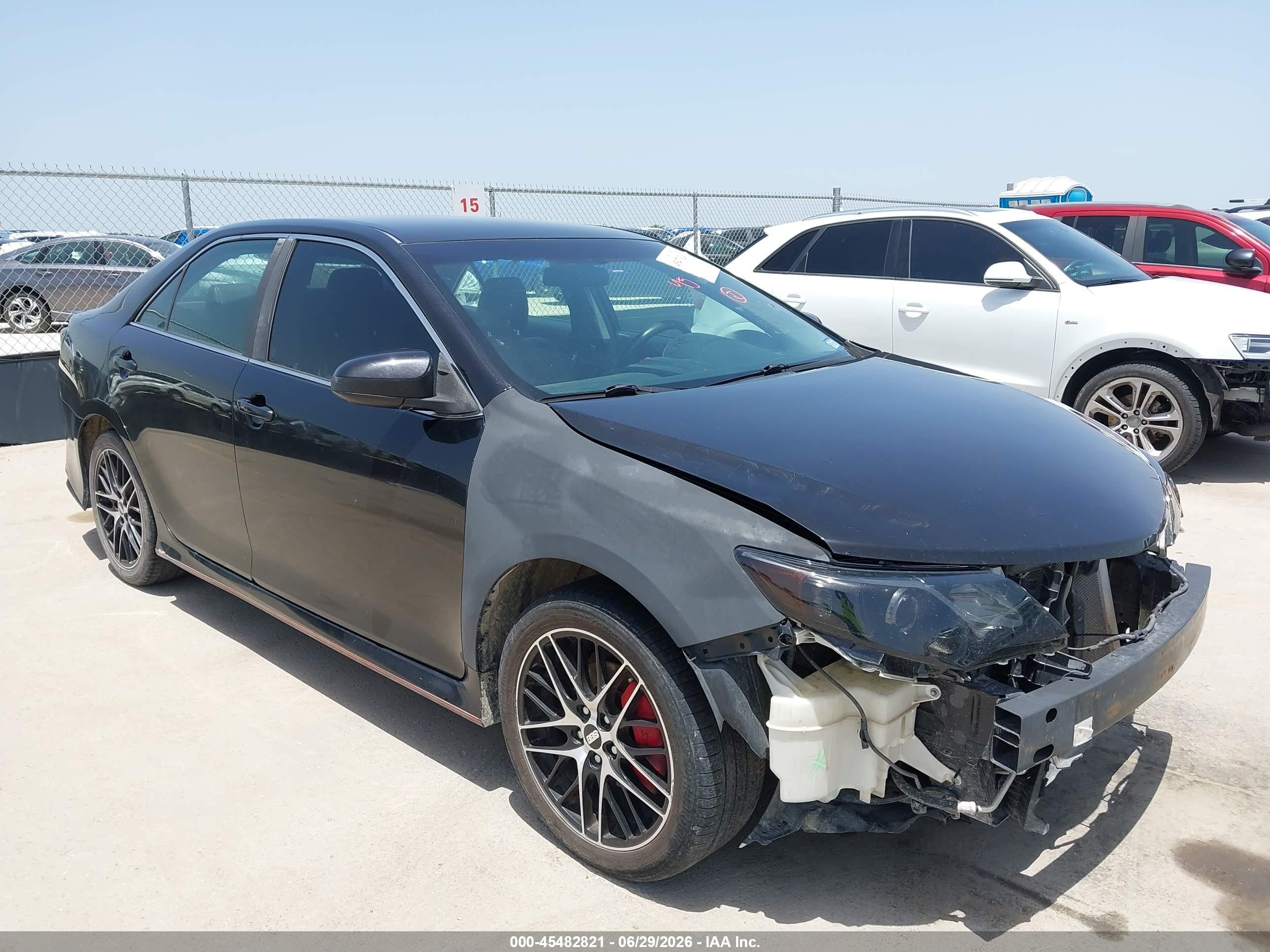 2014 Toyota Camry Se Черный vin: 4T1BF1FK7EU322846