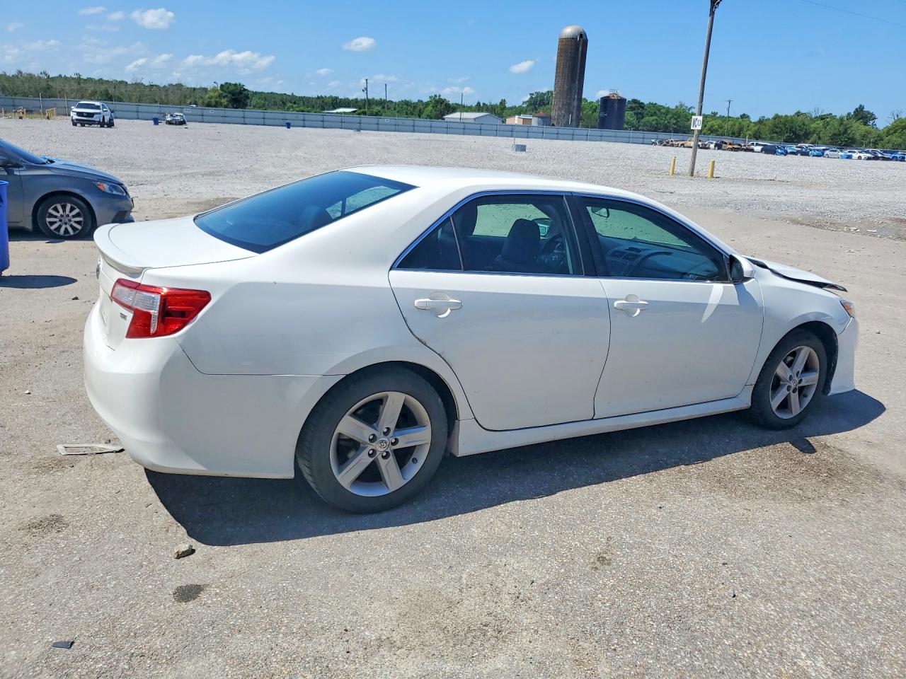 2014 Toyota Camry Se White vin: 4T1BF1FK7EU323026
