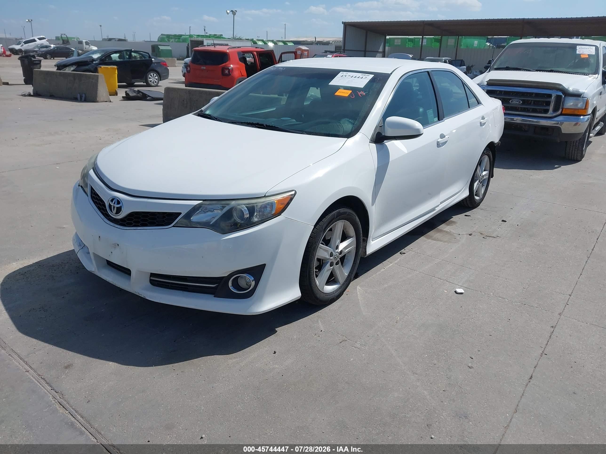 2014 Toyota Camry Se White vin: 4T1BF1FK7EU330719