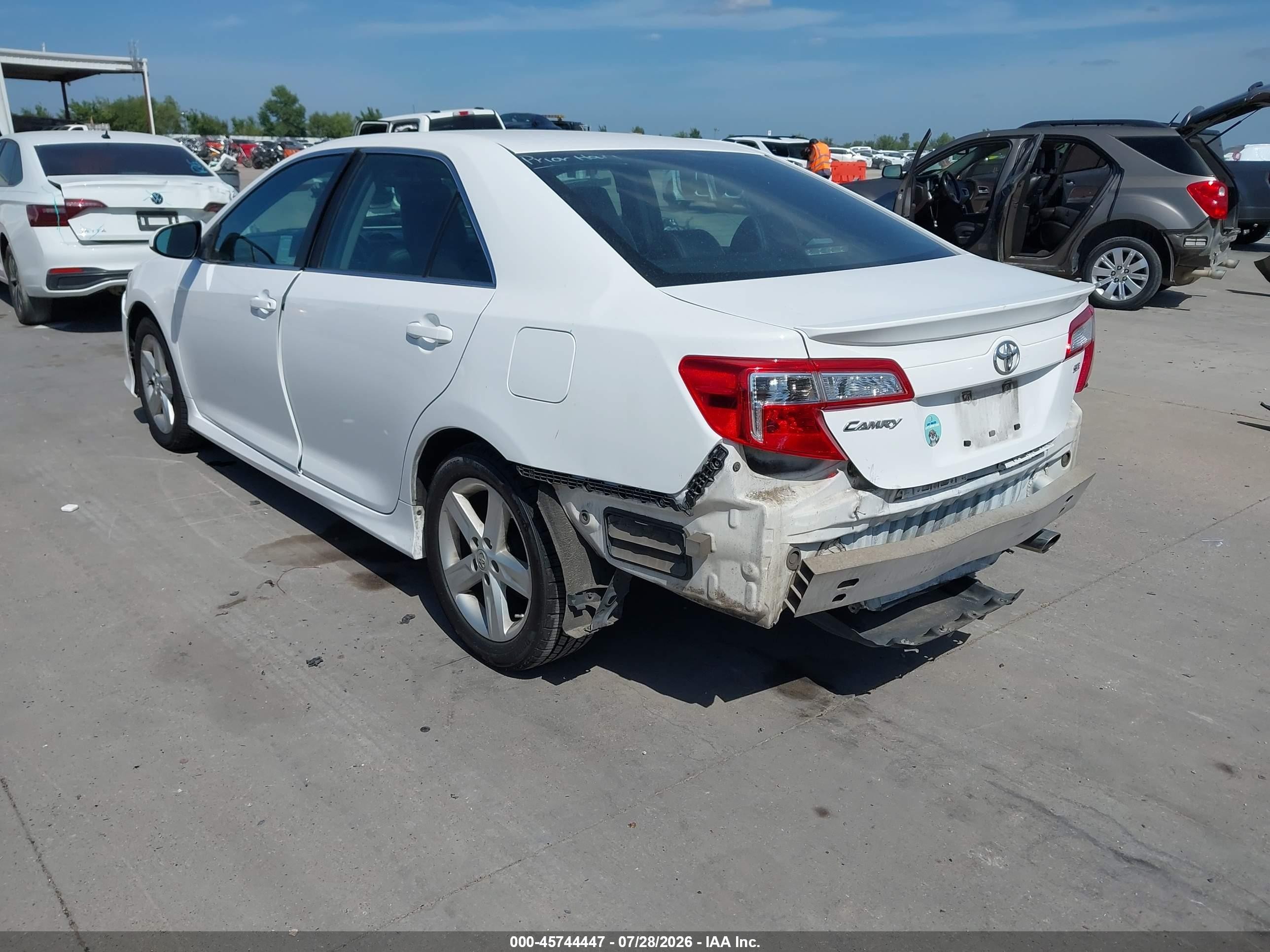 2014 Toyota Camry Se White vin: 4T1BF1FK7EU330719