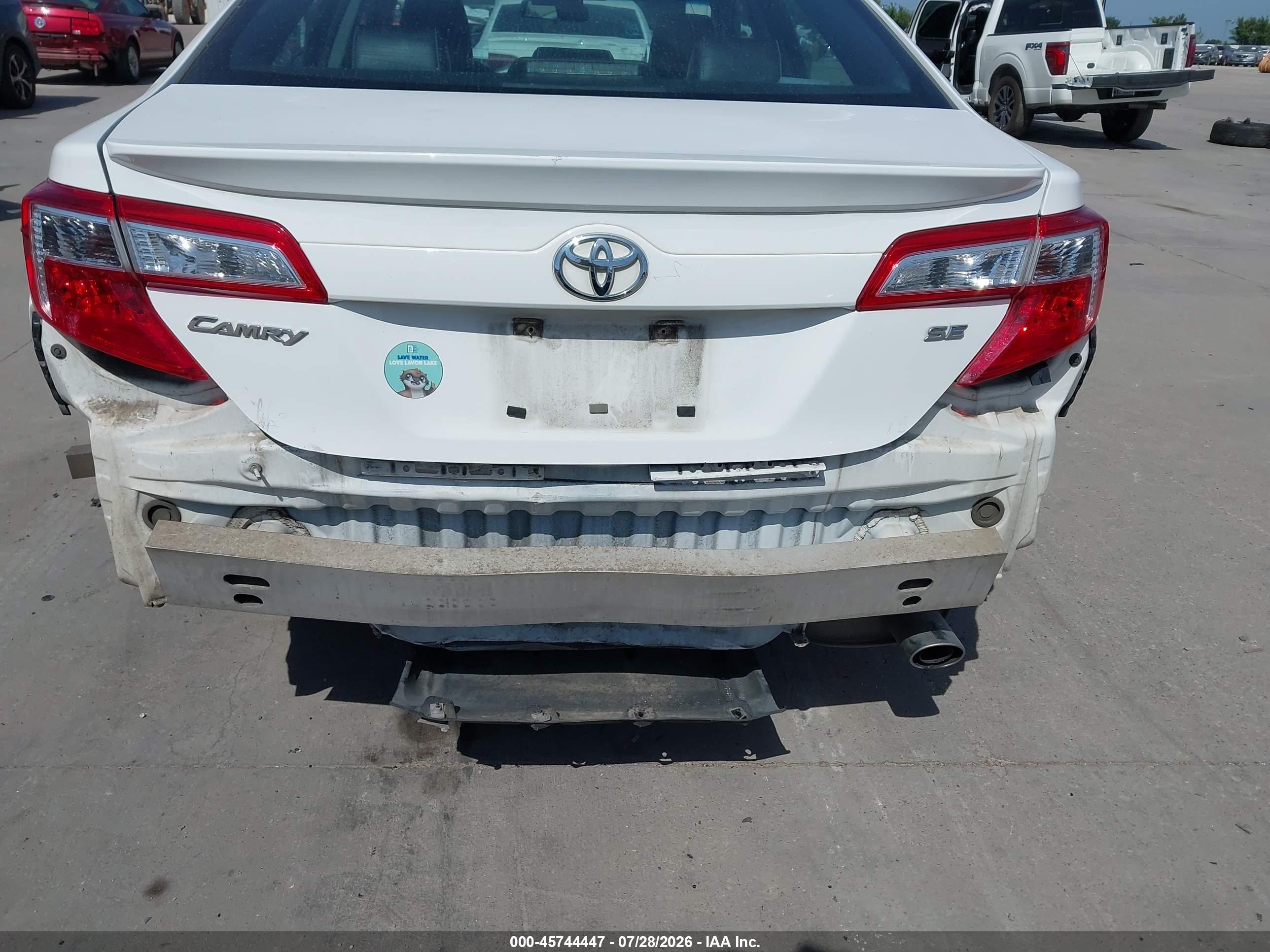 2014 Toyota Camry Se White vin: 4T1BF1FK7EU330719