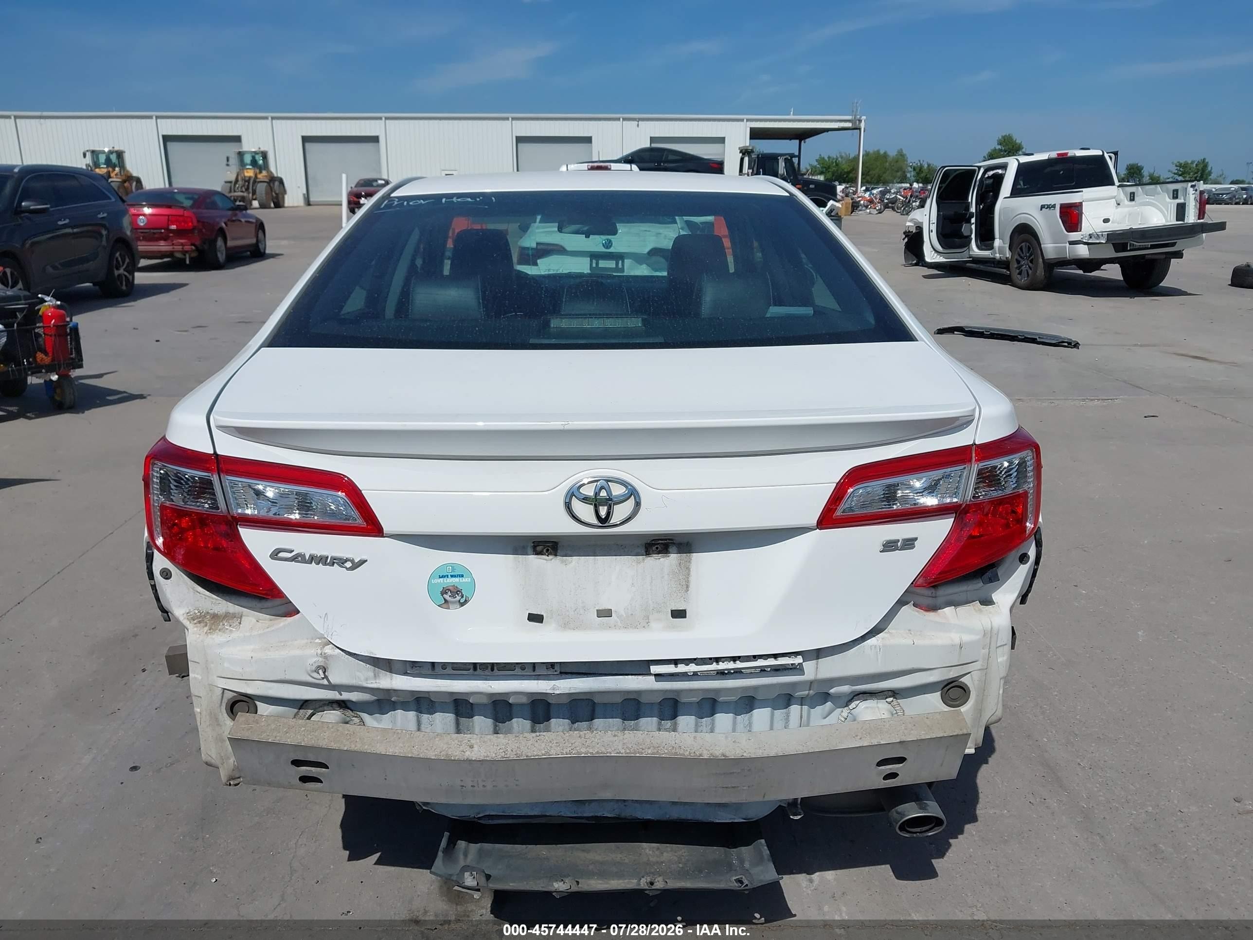 2014 Toyota Camry Se White vin: 4T1BF1FK7EU330719