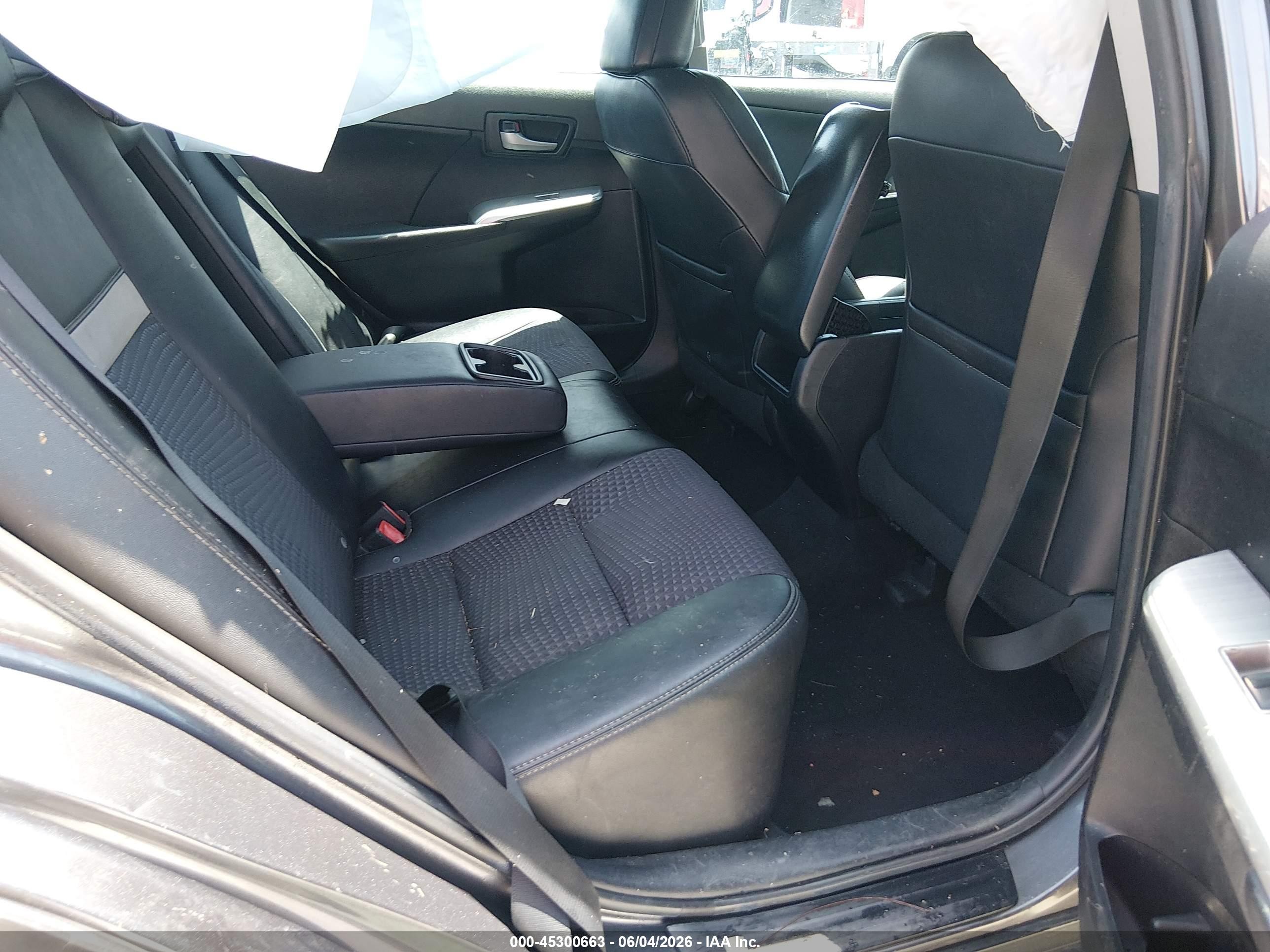 2014 Toyota Camry Se Серый vin: 4T1BF1FK7EU348430