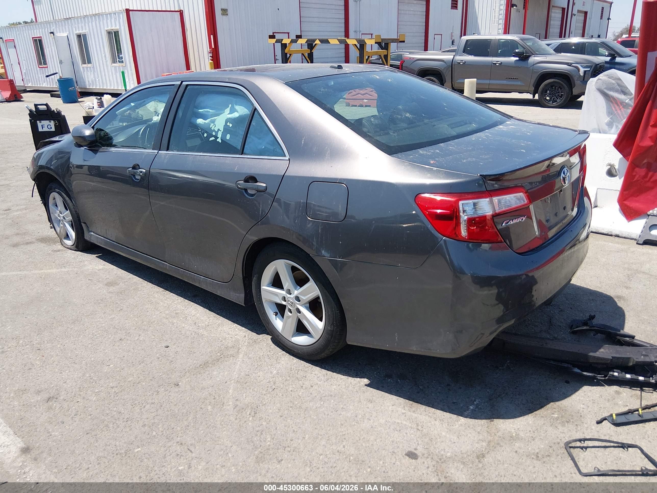 2014 Toyota Camry Se Серый vin: 4T1BF1FK7EU348430