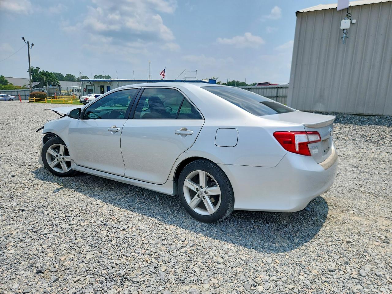 2014 Toyota Camry Se Silver vin: 4T1BF1FK7EU353773