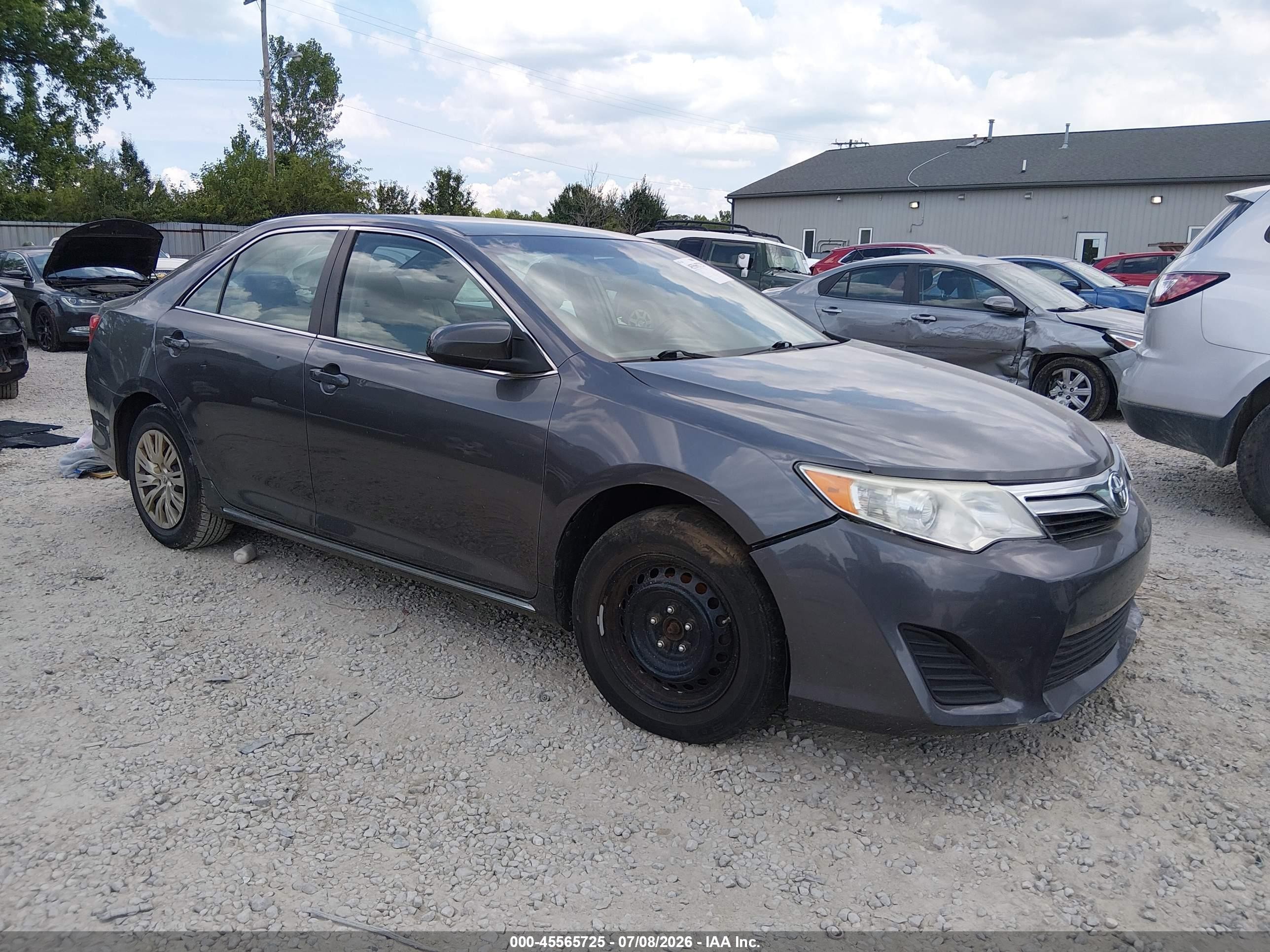 2014 Toyota Camry Le Gray vin: 4T1BF1FK7EU354843