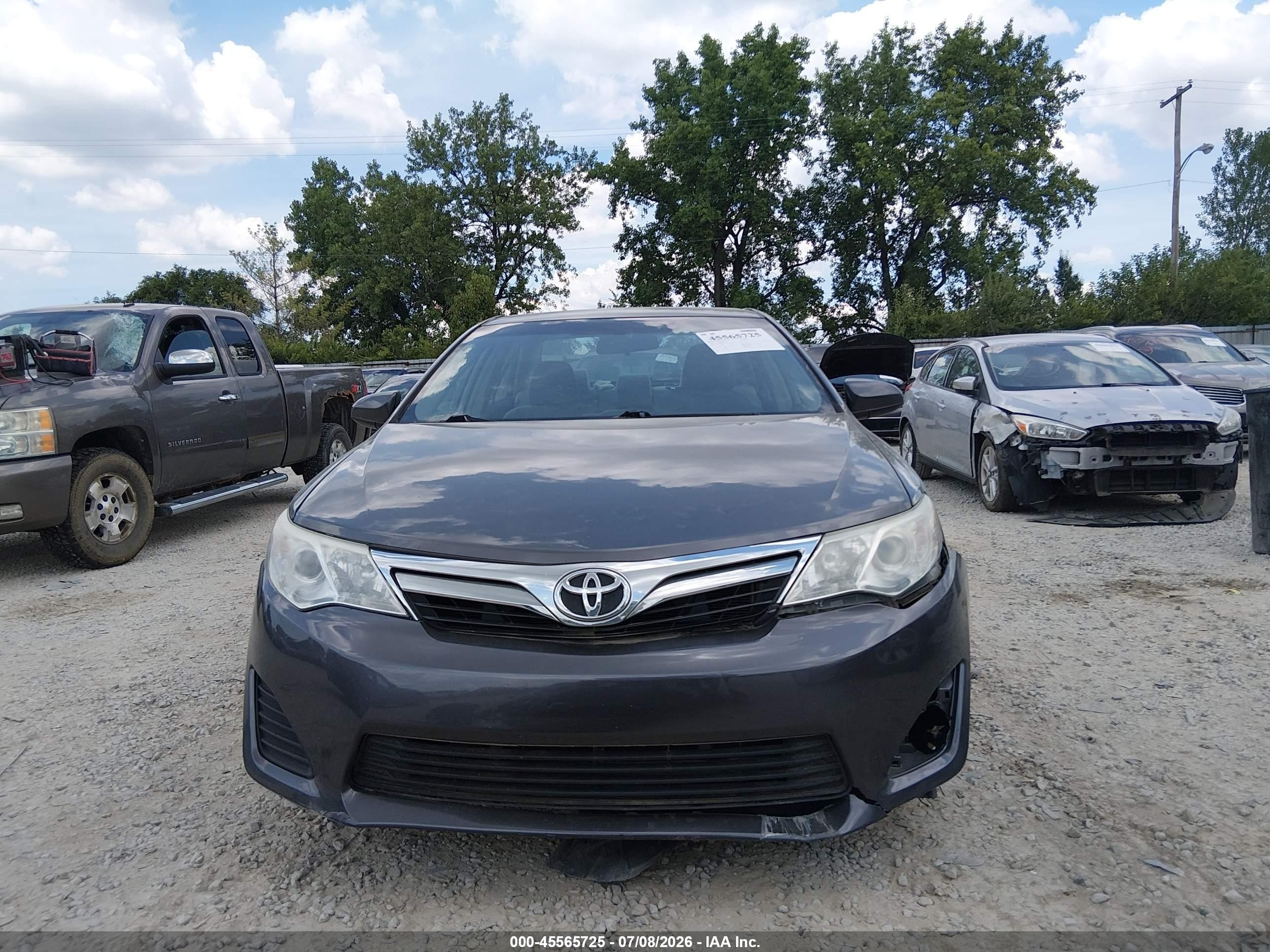 2014 Toyota Camry Le Gray vin: 4T1BF1FK7EU354843