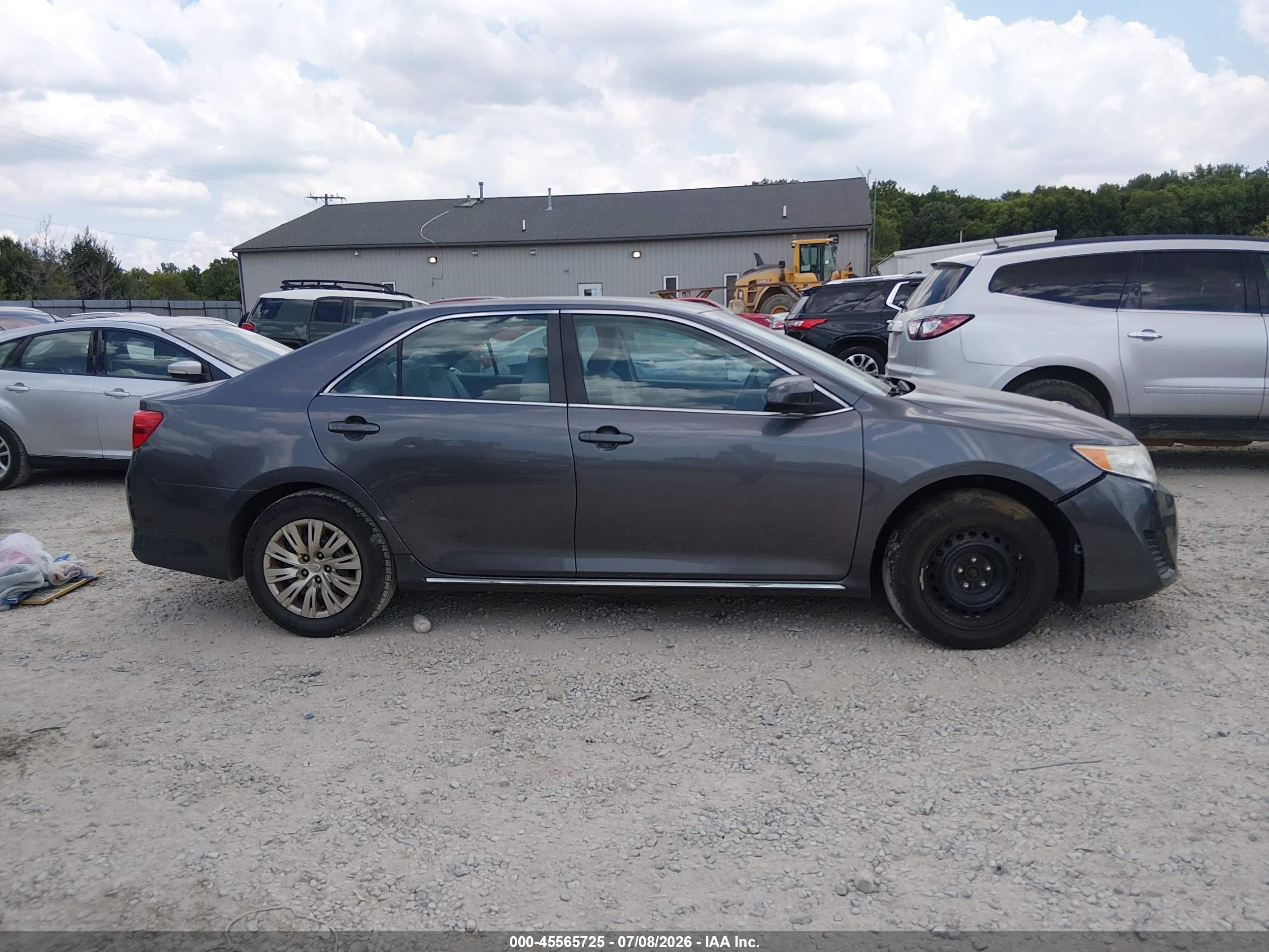 2014 Toyota Camry Le Gray vin: 4T1BF1FK7EU354843