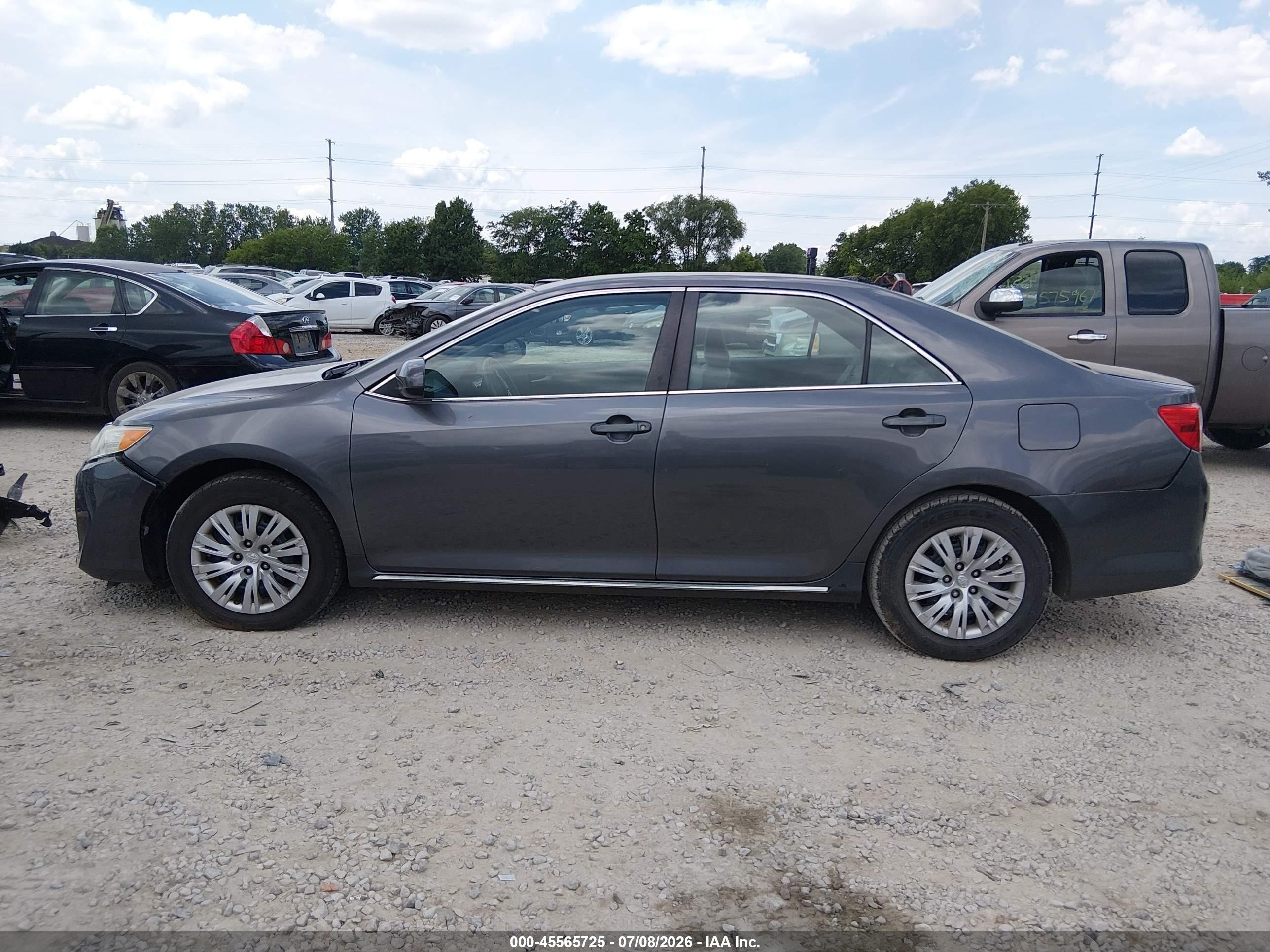 2014 Toyota Camry Le Gray vin: 4T1BF1FK7EU354843