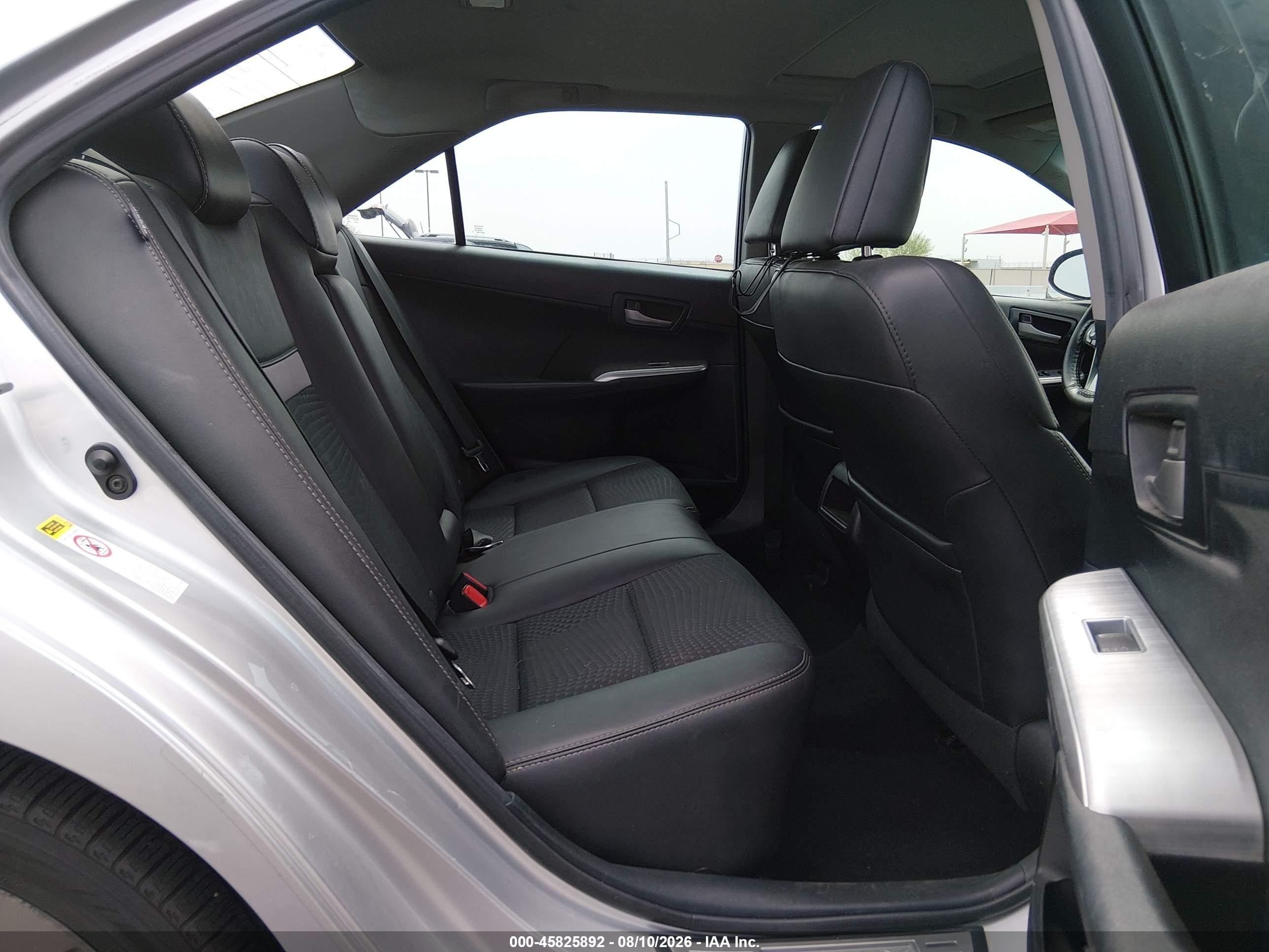 2014 Toyota Camry Se Sport Silver vin: 4T1BF1FK7EU370668