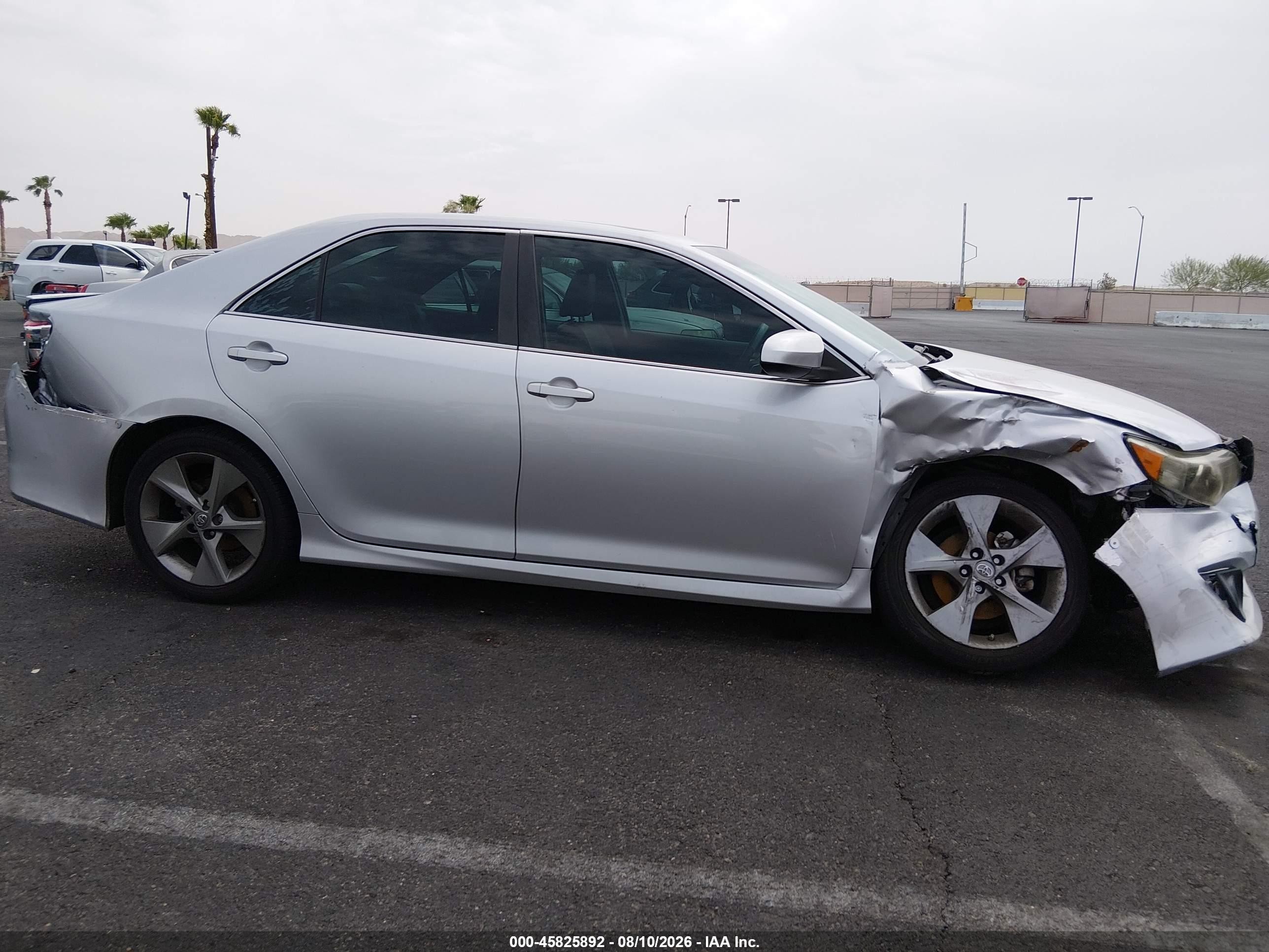 2014 Toyota Camry Se Sport Silver vin: 4T1BF1FK7EU370668