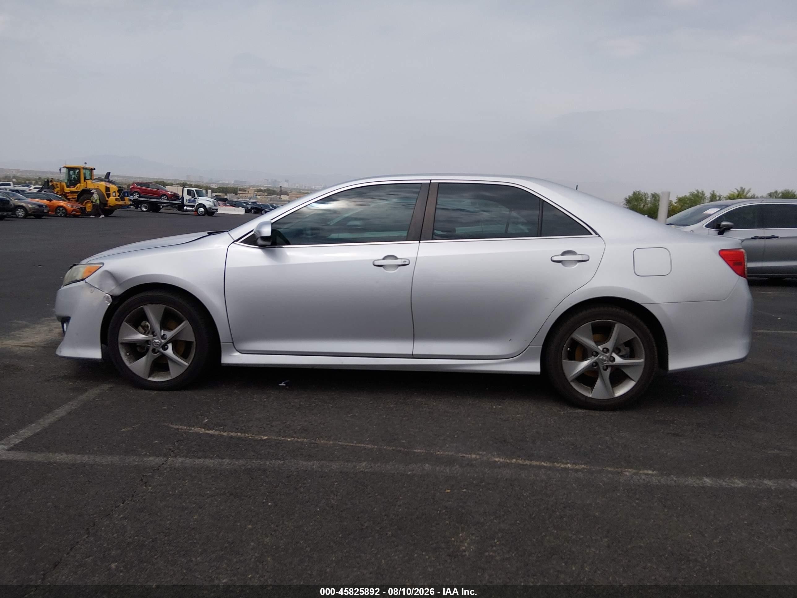 2014 Toyota Camry Se Sport Silver vin: 4T1BF1FK7EU370668