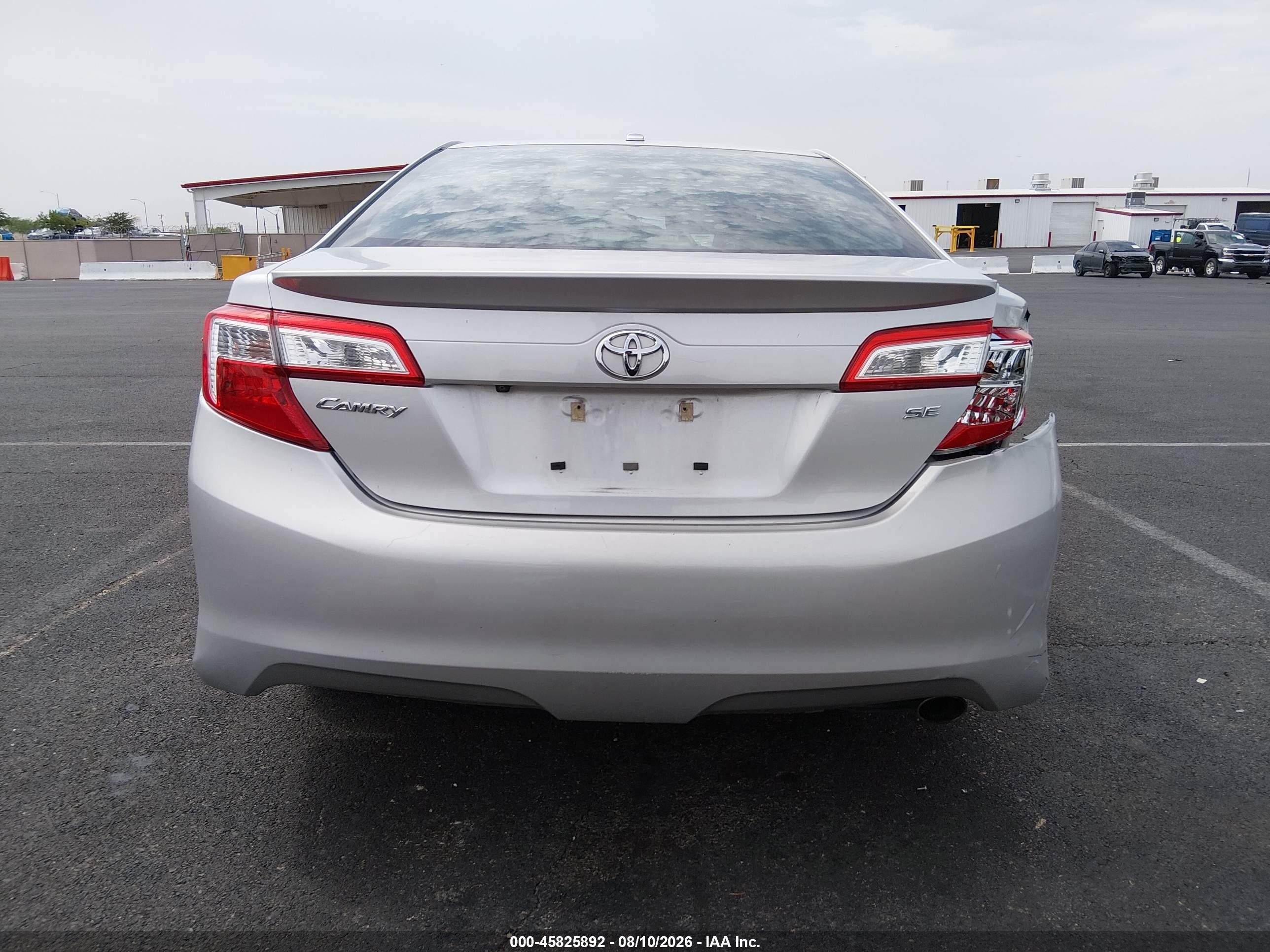 2014 Toyota Camry Se Sport Silver vin: 4T1BF1FK7EU370668