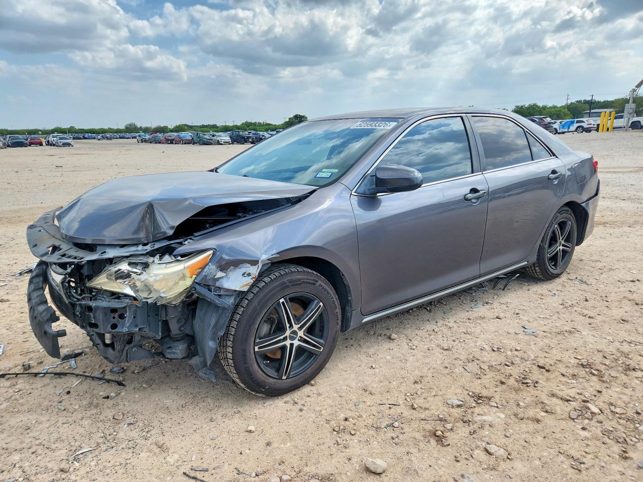 2014 Toyota Camry Le Gray vin: 4T1BF1FK7EU394792