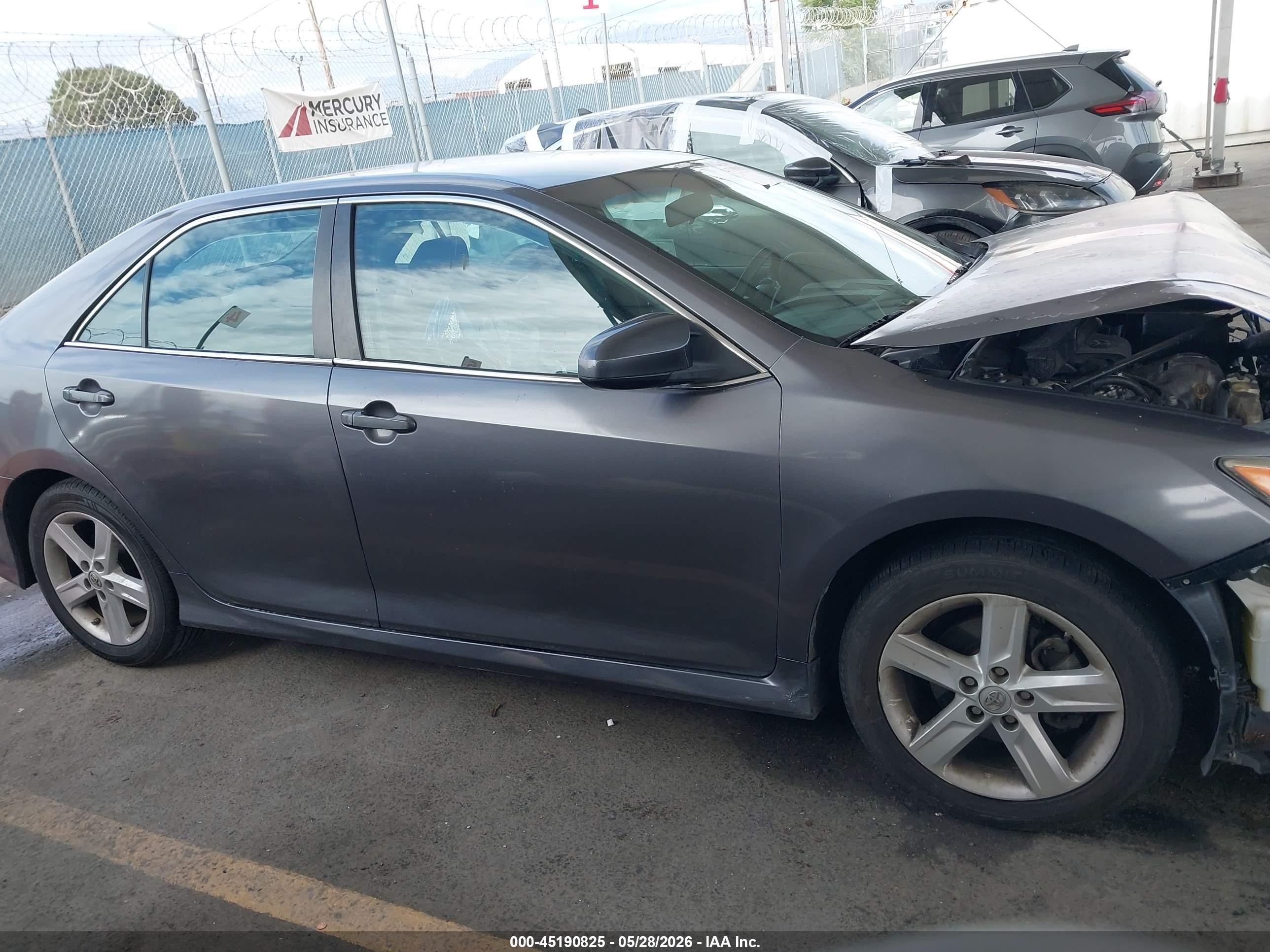 2014 Toyota Camry Se Gray vin: 4T1BF1FK7EU396395