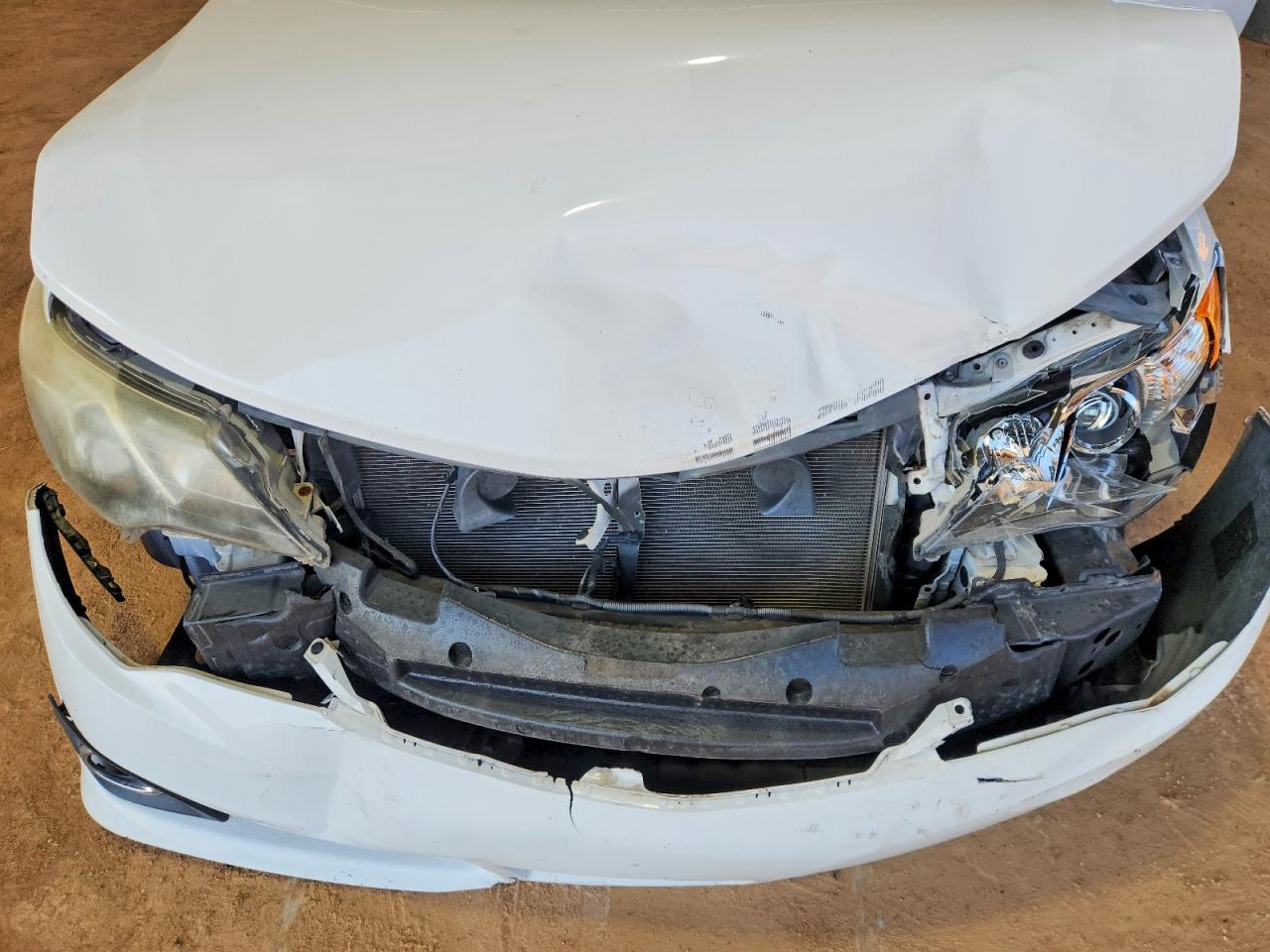 2014 Toyota Camry Se White vin: 4T1BF1FK7EU403474