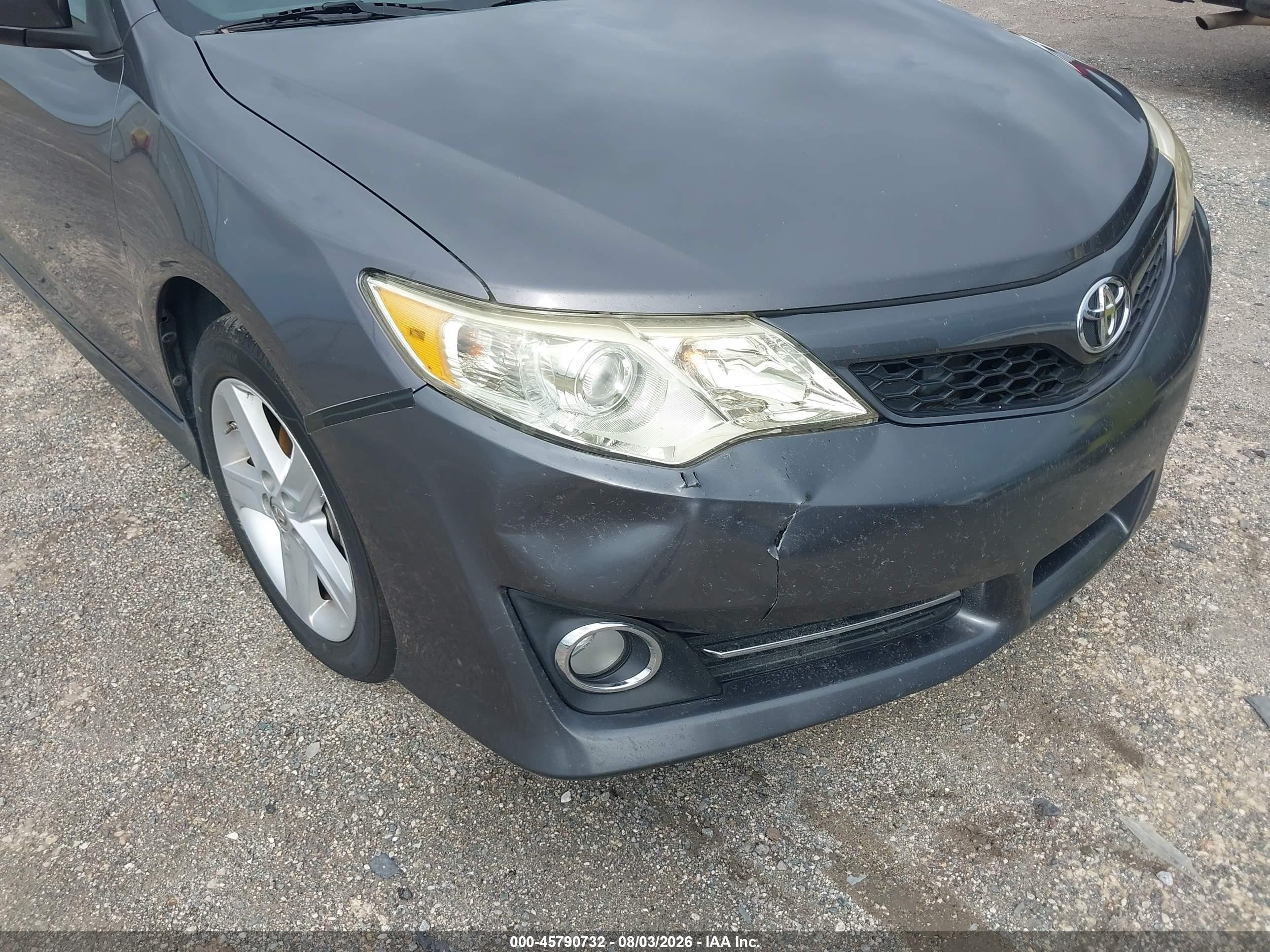 2014 Toyota Camry Se Gray vin: 4T1BF1FK7EU414670