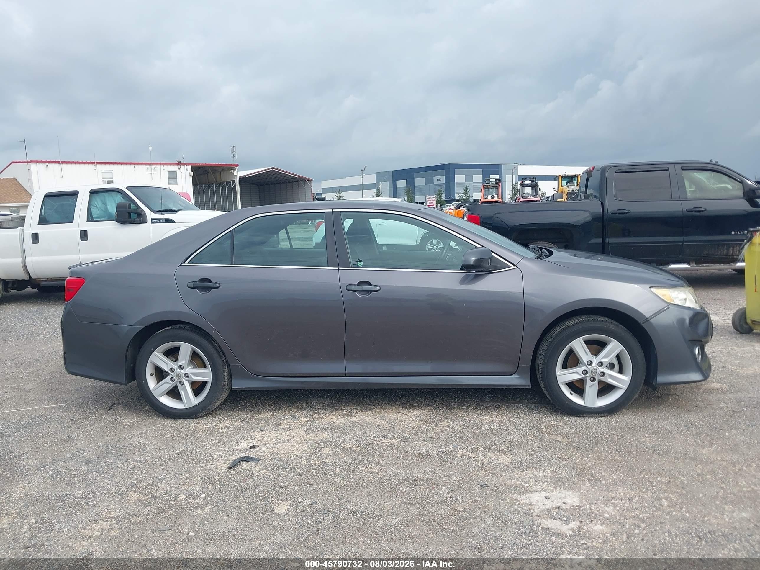 2014 Toyota Camry Se Gray vin: 4T1BF1FK7EU414670