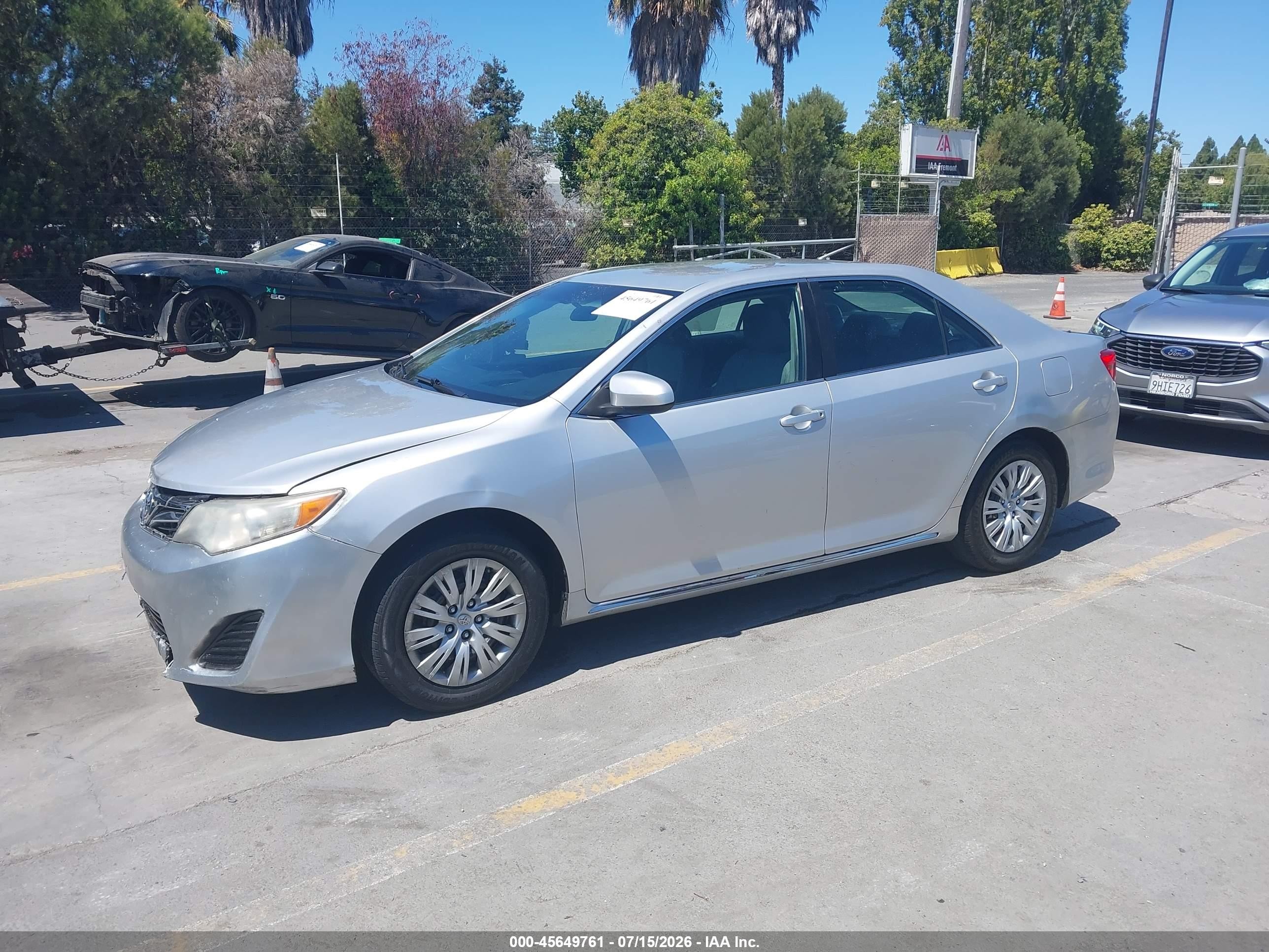 2014 Toyota Camry Le Gray vin: 4T1BF1FK7EU421280