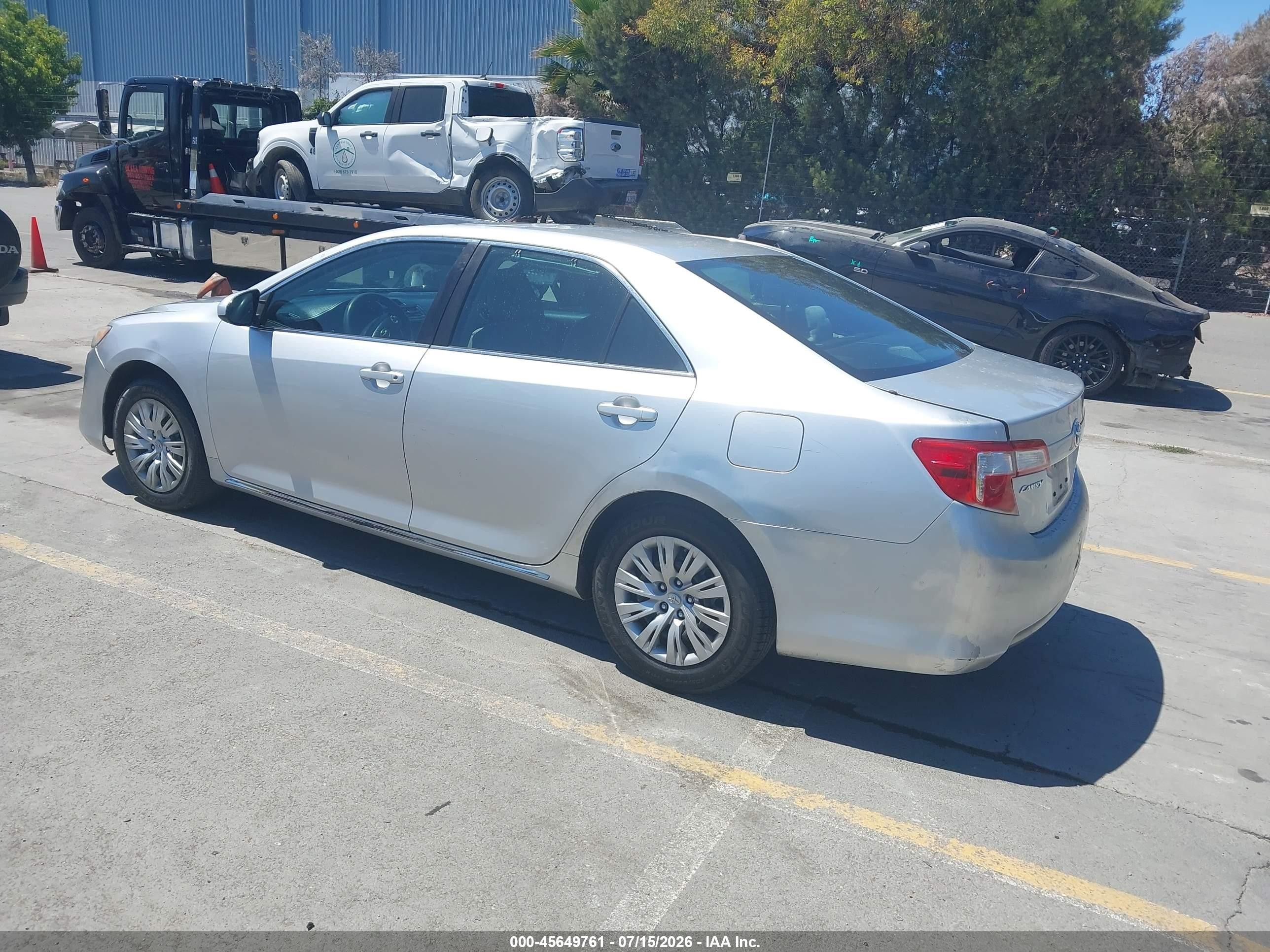 2014 Toyota Camry Le Gray vin: 4T1BF1FK7EU421280