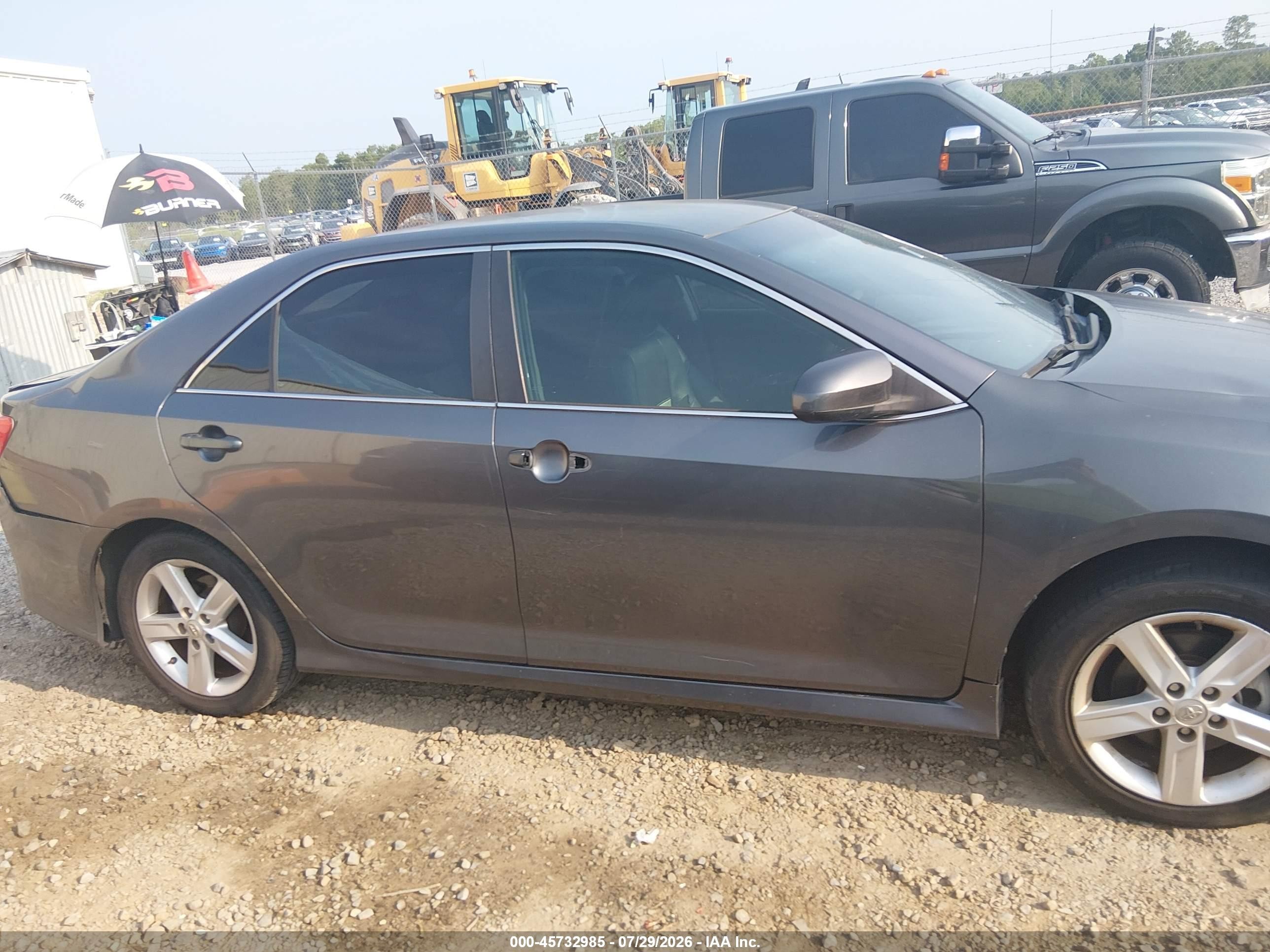 2014 Toyota Camry Se Gray vin: 4T1BF1FK7EU422025