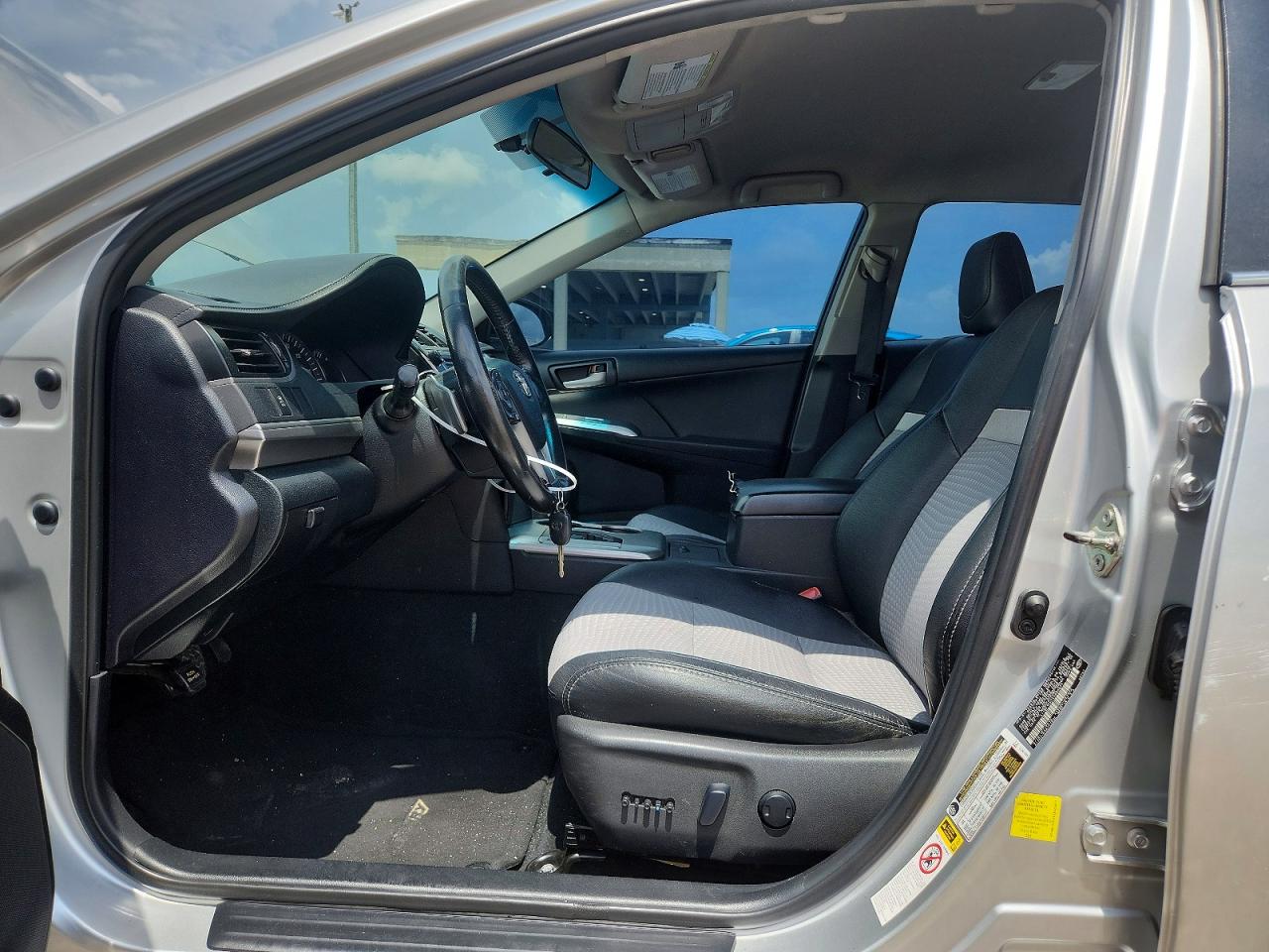 2014 Toyota Camry Se Серебряный vin: 4T1BF1FK7EU425071