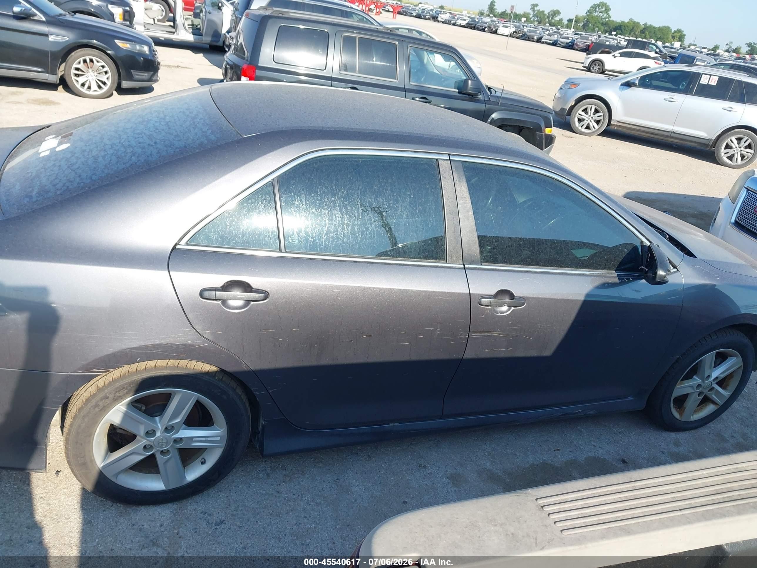 2014 Toyota Camry Se Gray vin: 4T1BF1FK7EU435311
