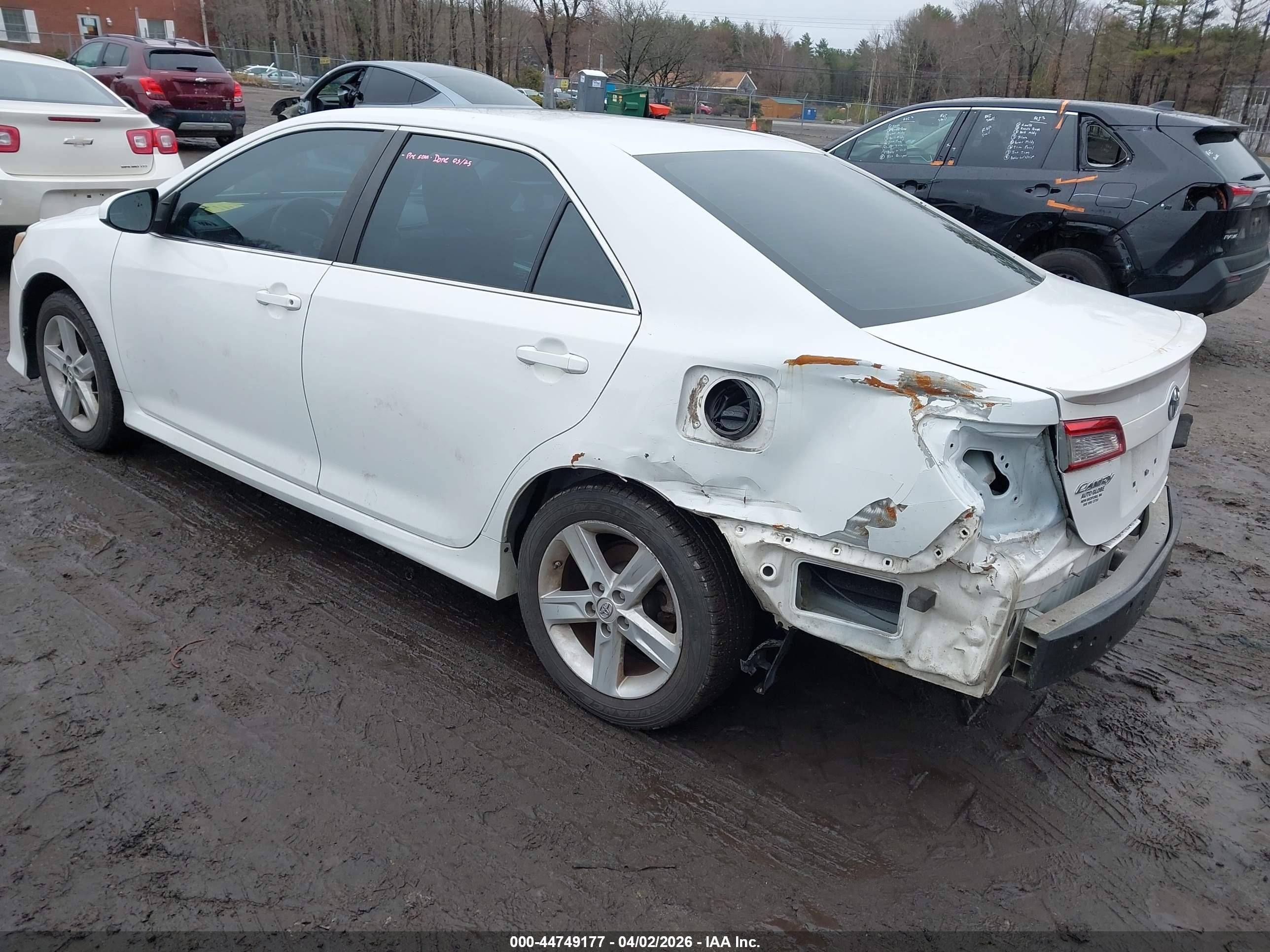 2014 Toyota Camry Se White vin: 4T1BF1FK7EU443554